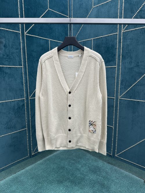 Burberry Wool Cardigan with Tartan Patch, Knit in Italy, Regular Fit 1 Burberry Wool Cardigan with Tartan Patch, Knit in Italy, Regular Fit