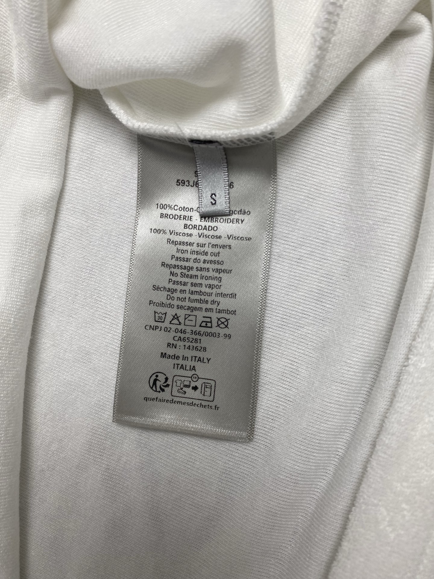  迪奥    25ss新款 Christian Dior Couture T 恤是二零二五秋季男装系列新