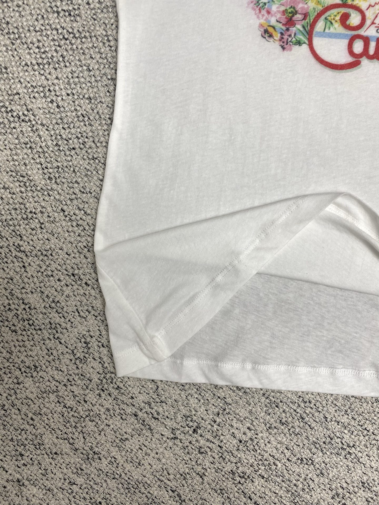 迪奥        25ss新款城市限定棉麻混纺衫短袖，高版本，女款！
码数：S.M.L.
