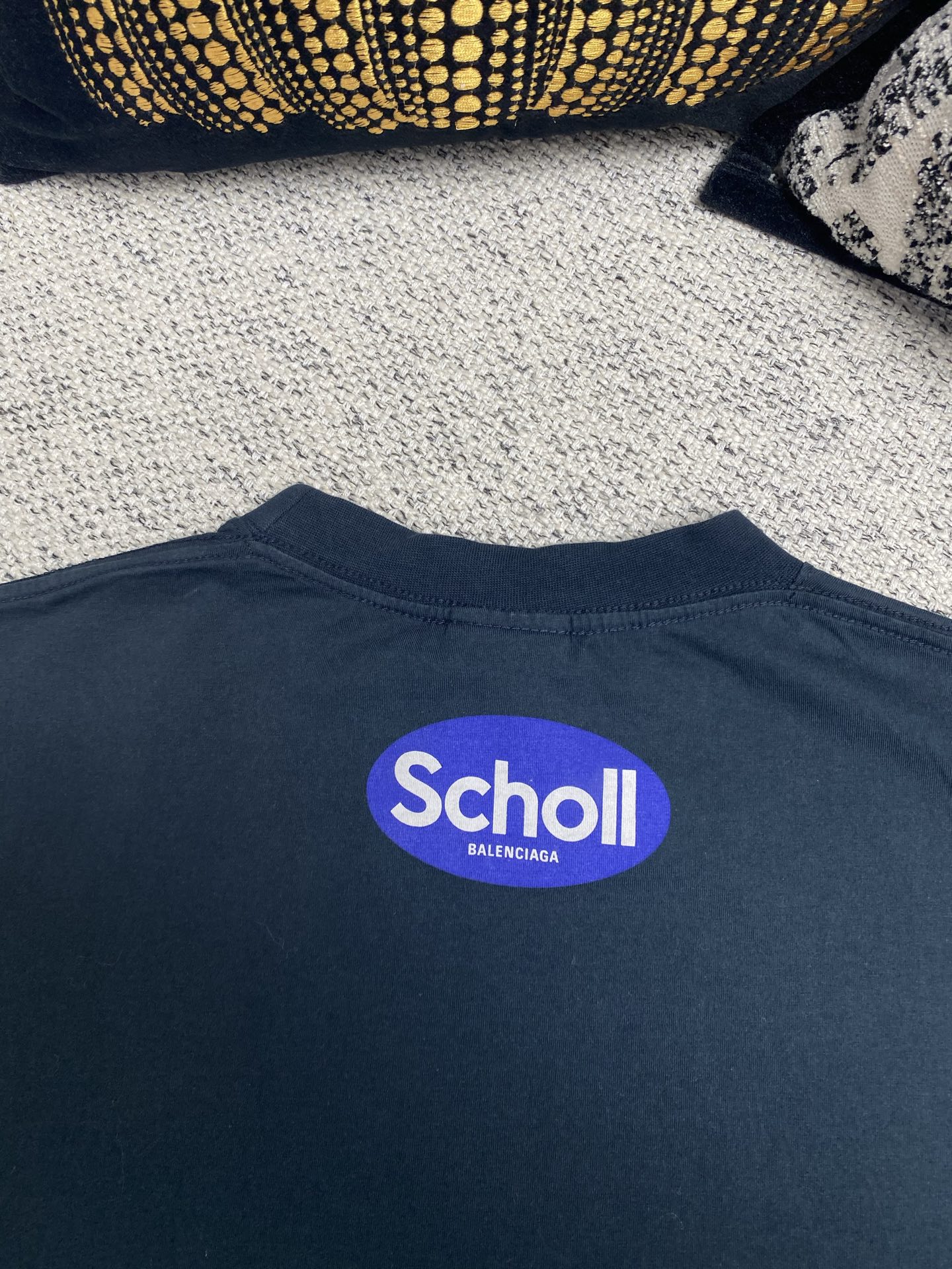  巴黎           25ss新款Balenciaga I Scholl男士褪色黑色平纹针织廓形T