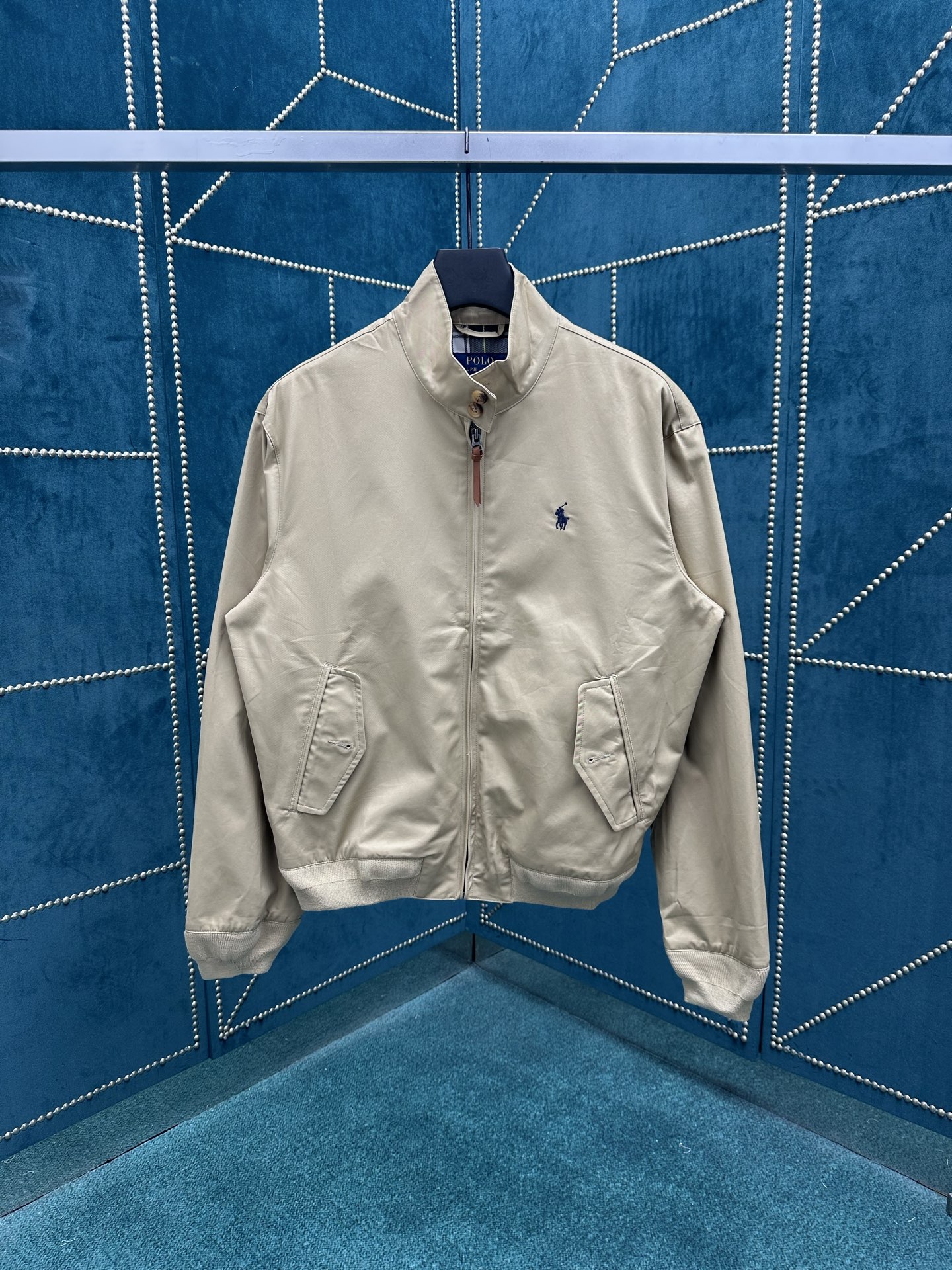 NO:454854,Polo 25ss new solid color stand collar zipper long sleeve jacket men's brown S.M.L.XL.XXL.,,jackets & coats,jackets & coats,alexander wang19860909Polo 25ss新款纯色立领拉链长袖夹克外套 男款 咖啡色 码数S.M.L.XL.XXL.,,jackets & coats,jackets & coats,alexander wang,Men's clothing