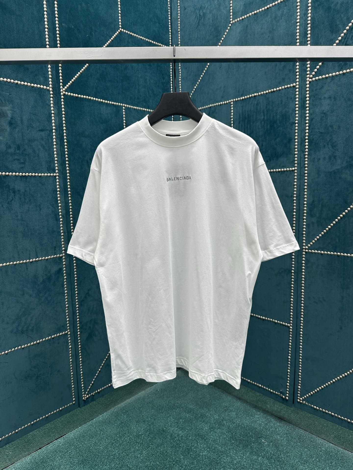 NO:457727,Paris 25ss new Balenciaga Back Reflective white jersey medium-size t-shirt!  Code number XS.S.M.L., balenciaga,tees, t-shirt,alexander wang19860909巴黎25ss新款Balenciaga Back Reflective白色平纹针织中号版型T恤！ 码数XS.S.M.L.,,balenciaga,tees，t-shirt,alexander wang,Men's clothing