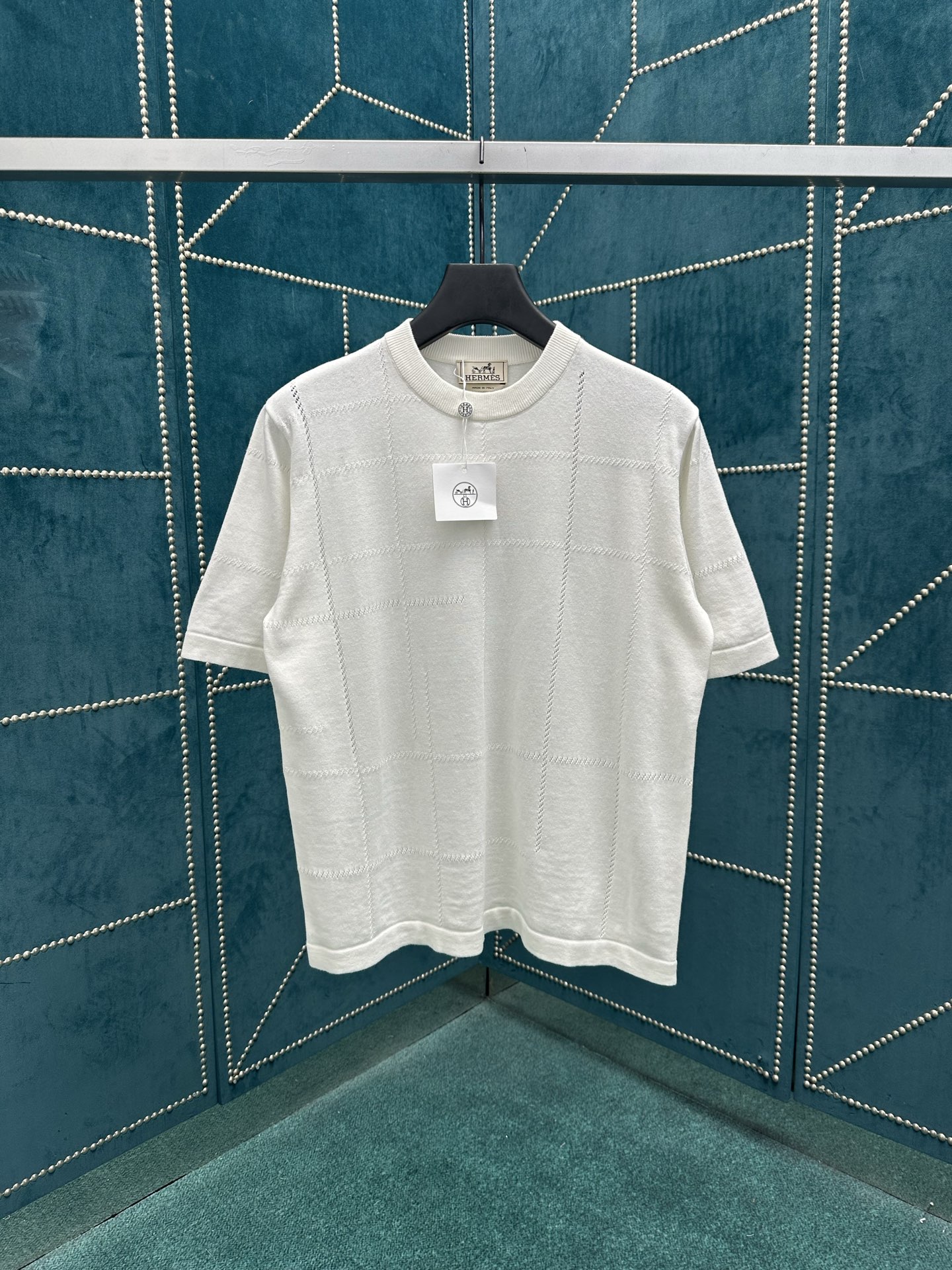 NO:465176,Hermes 25ss new spring and summer series solid color round neck short-sleeved T-shirt men's white S.M.L.XL.,,hermes,T-shirt,tees,t-shirt,alexander wang19860909爱马仕 25ss新款春夏系列 纯色圆领短袖T恤 男款 白色 码数S.M.L.XL.,,hermes,T-shirt,tees，t-shirt,alexander wang,Men's clothing