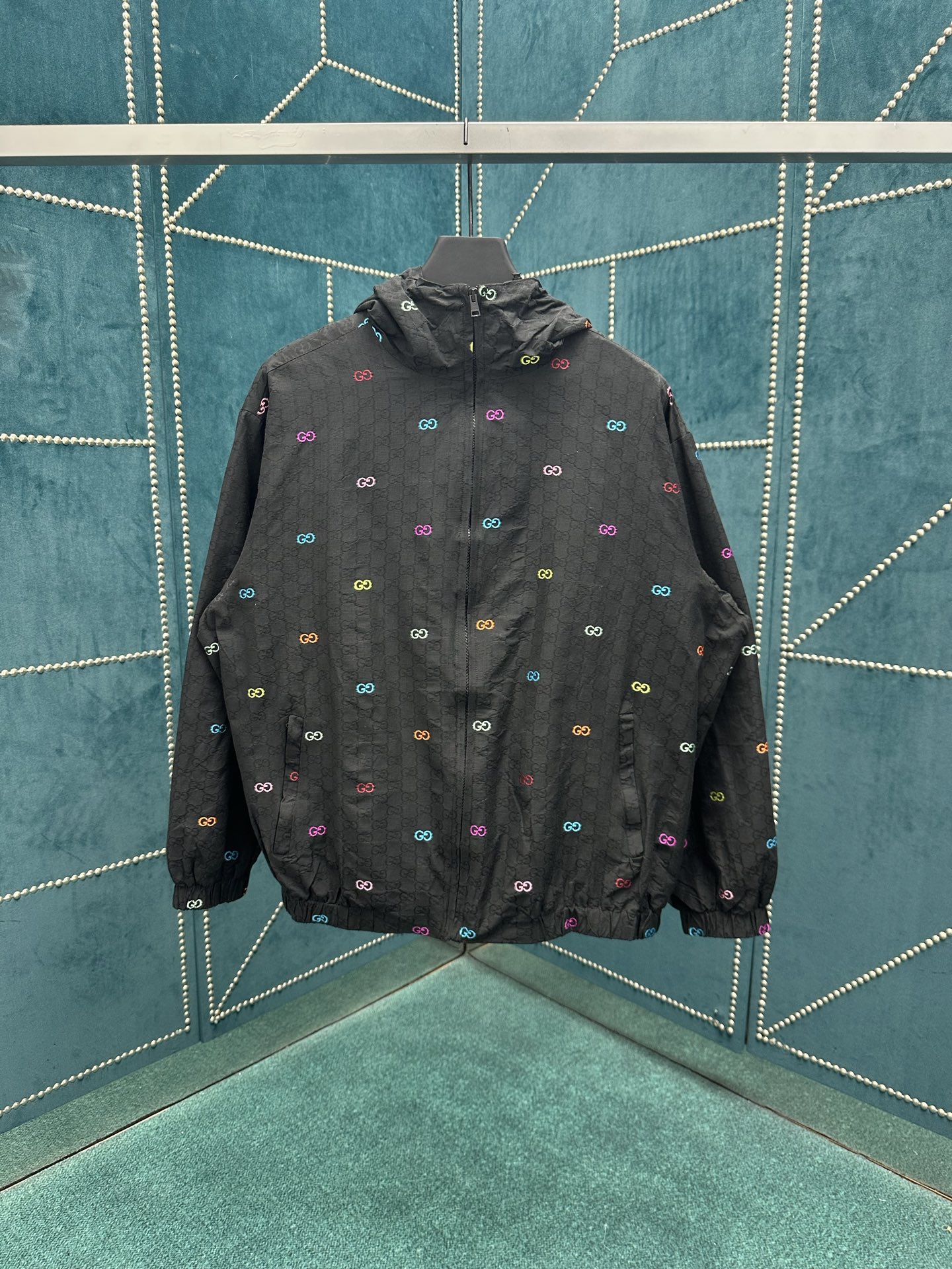 NO:501962,G Home 25ss new jacket is made of black GG cotton plaid fabric, with GG cut-out shredded whole body to fully express the unique charm. S.M.L.XL., gucci, jackets & coats, alexander wang19860909G家 25ss新款夹克以黑色GG棉质格子布匠心打造,通体缀饰GG切丝,尽释别致风韵. 码数S.M.L.XL.,,gucci,jackets & coats,alexander wang,Men's clothing