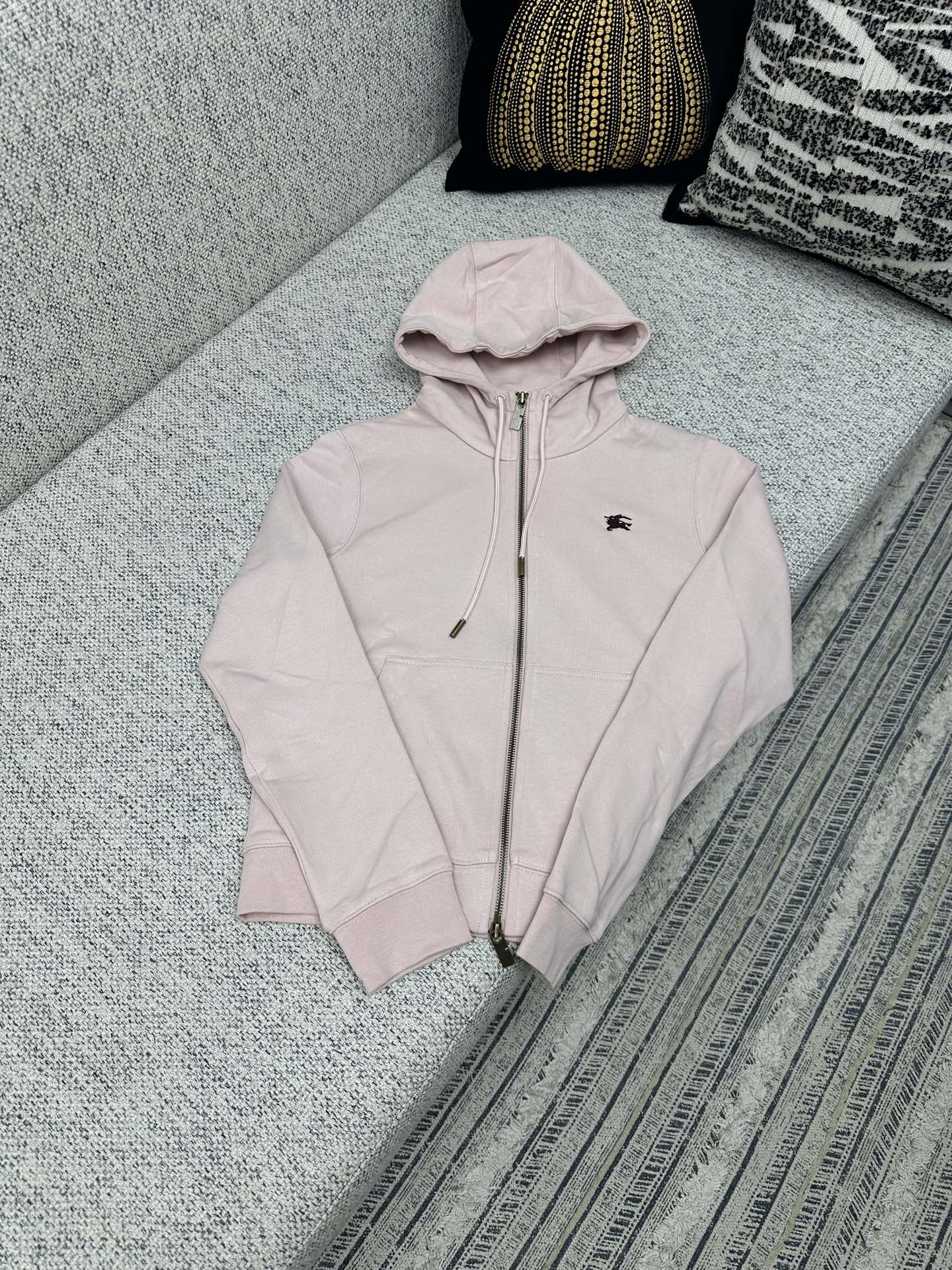 NO:502005,Burberry 25ss new cotton zipper hooded drawstring long-sleeved sweatshirt for women pink high-end S.M.L., burberry, hoodie, sweatshirts, hats, alexander wang19860909巴宝莉25ss新款棉质拉链连帽抽绳长袖卫衣 女款 粉色 高版本 码数S.M.L.,,burberry,hoodie,sweatshirts,hats,alexander wang,Men's clothing