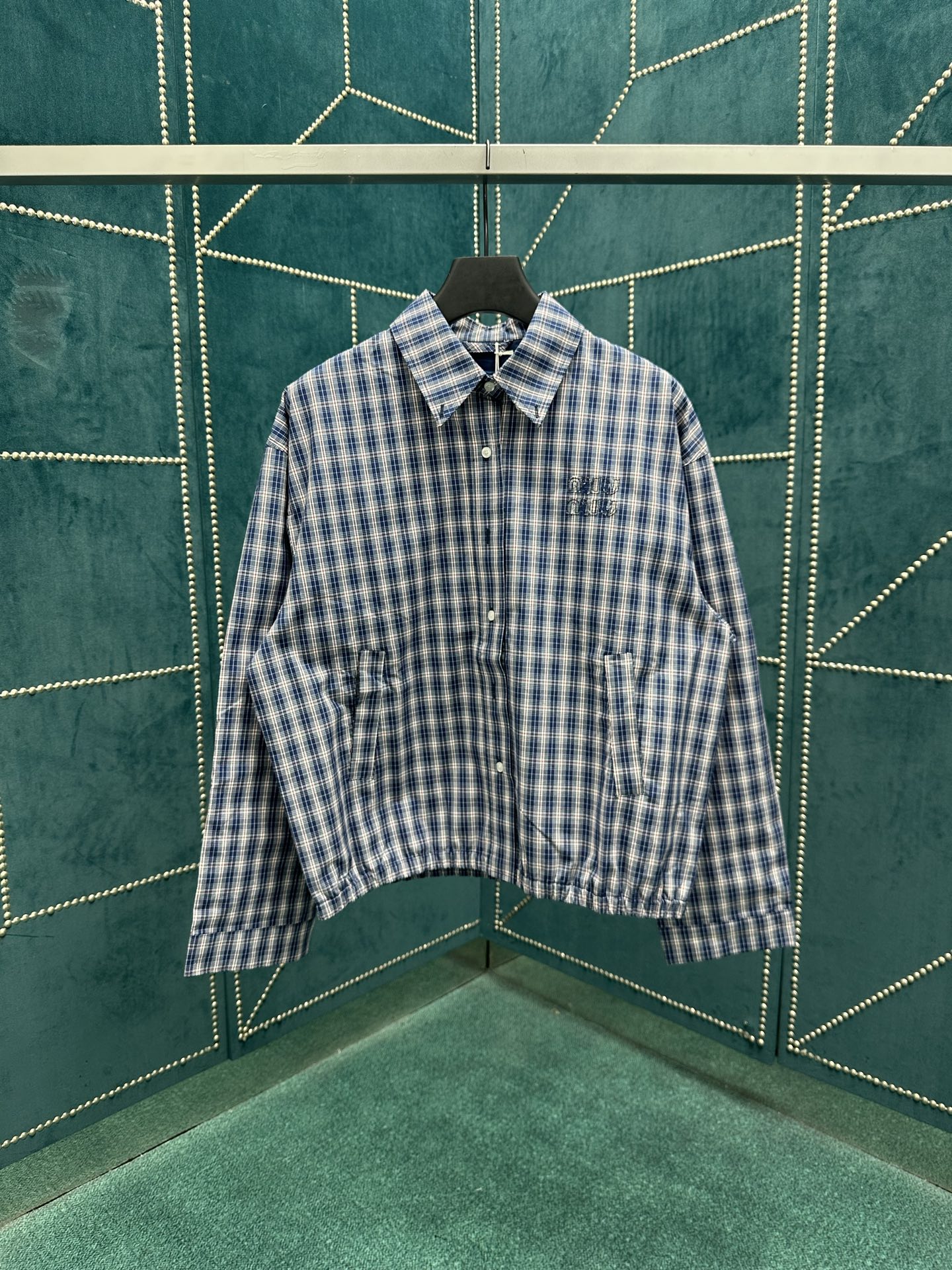 NO:506245,MIU MIU 25ss new summer series long-sleeved button plaid jacket jacket higher version S.M.L.XL.,,miumiu, jackets & coats, jackets & coats, alexander wang19860909MIU MIU 25ss新款夏日系列 长袖纽扣格子夹克外套 高版本 码数S.M.L.XL.,,miumiu,jackets & coats,jackets & coats,alexander wang,Men's clothing