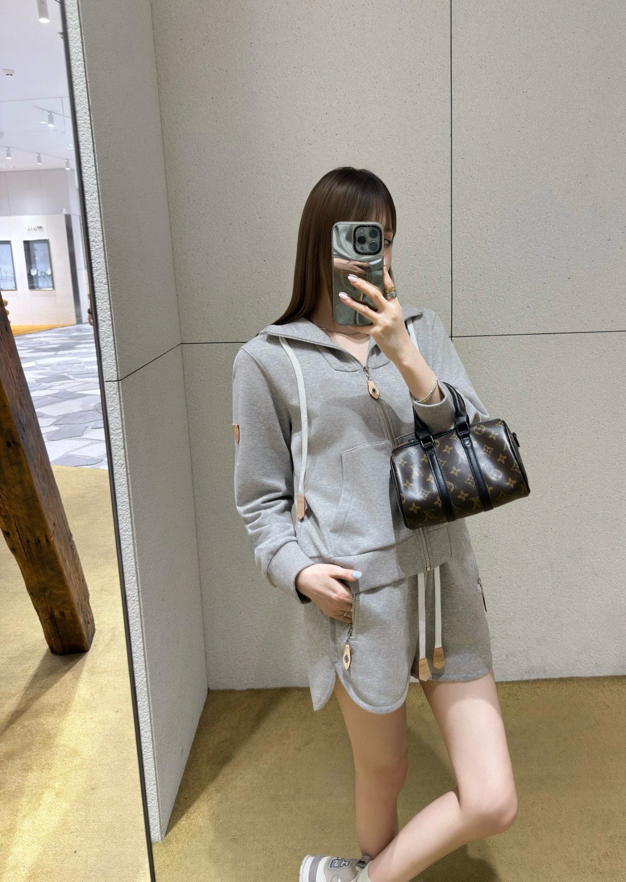 NO:512967,Model pictures, alexander wang19860909模特图,,alexander wang,Men's clothing