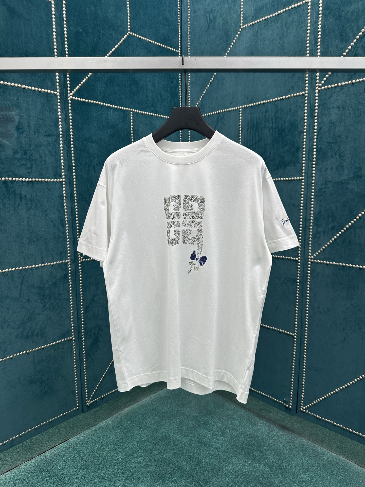 NO:512941,Givenchy 25ss new logo pattern printed round neck short-sleeved T-shirt for men, high-version S.M.L.XL., givennchy, T-shirt,tees, t-shirt,alexander wang19860909纪梵希25ss新款Logo图案印花圆领短袖T恤 男款 高版本 码数S.M.L.XL.,,givenchy,T-shirt,tees，t-shirt,alexander wang,Men's clothing
