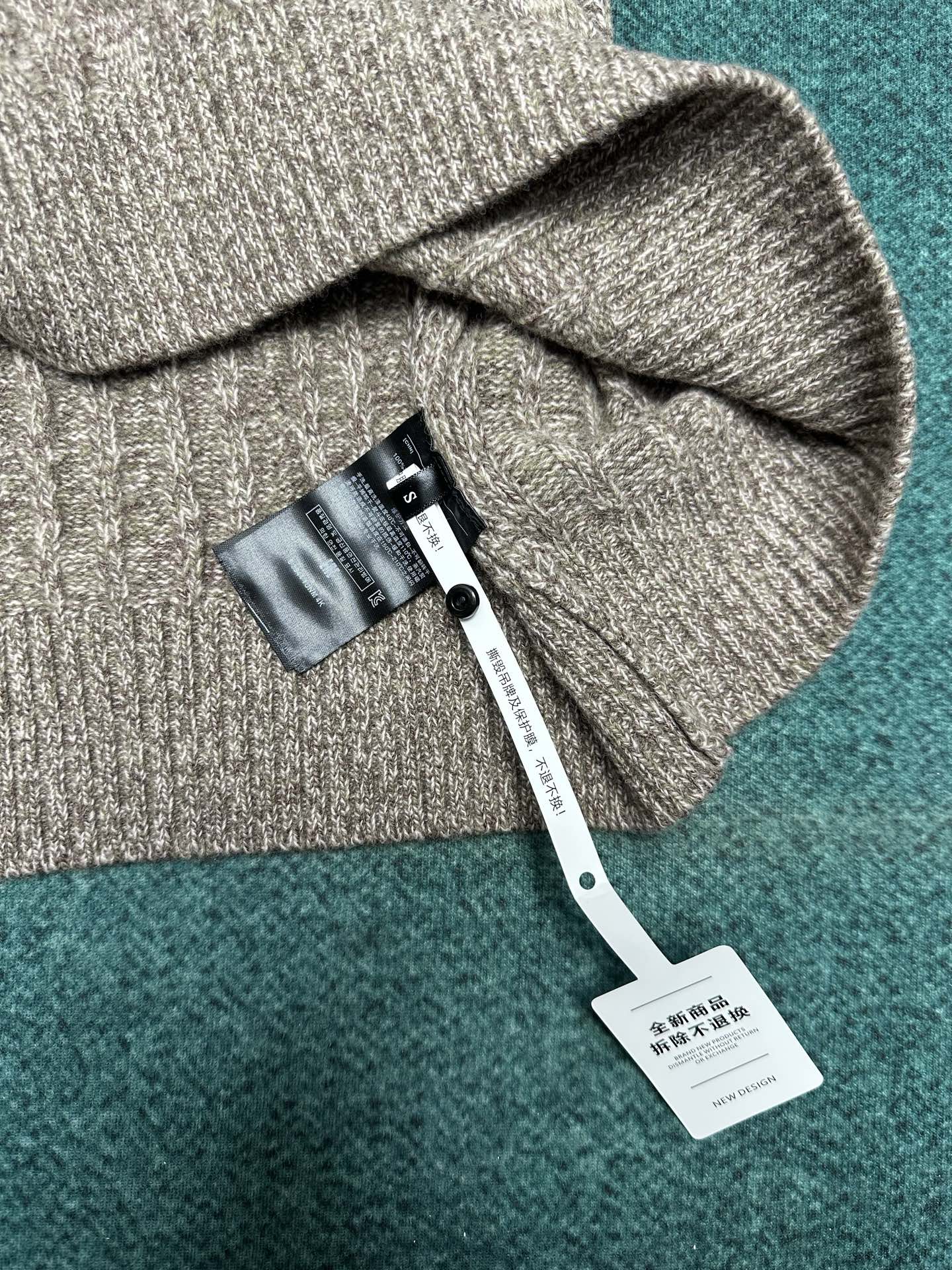 lP🆕 25ss新款拉链纯色长袖羊绒衫 男款 咖色码数：S.M.L.