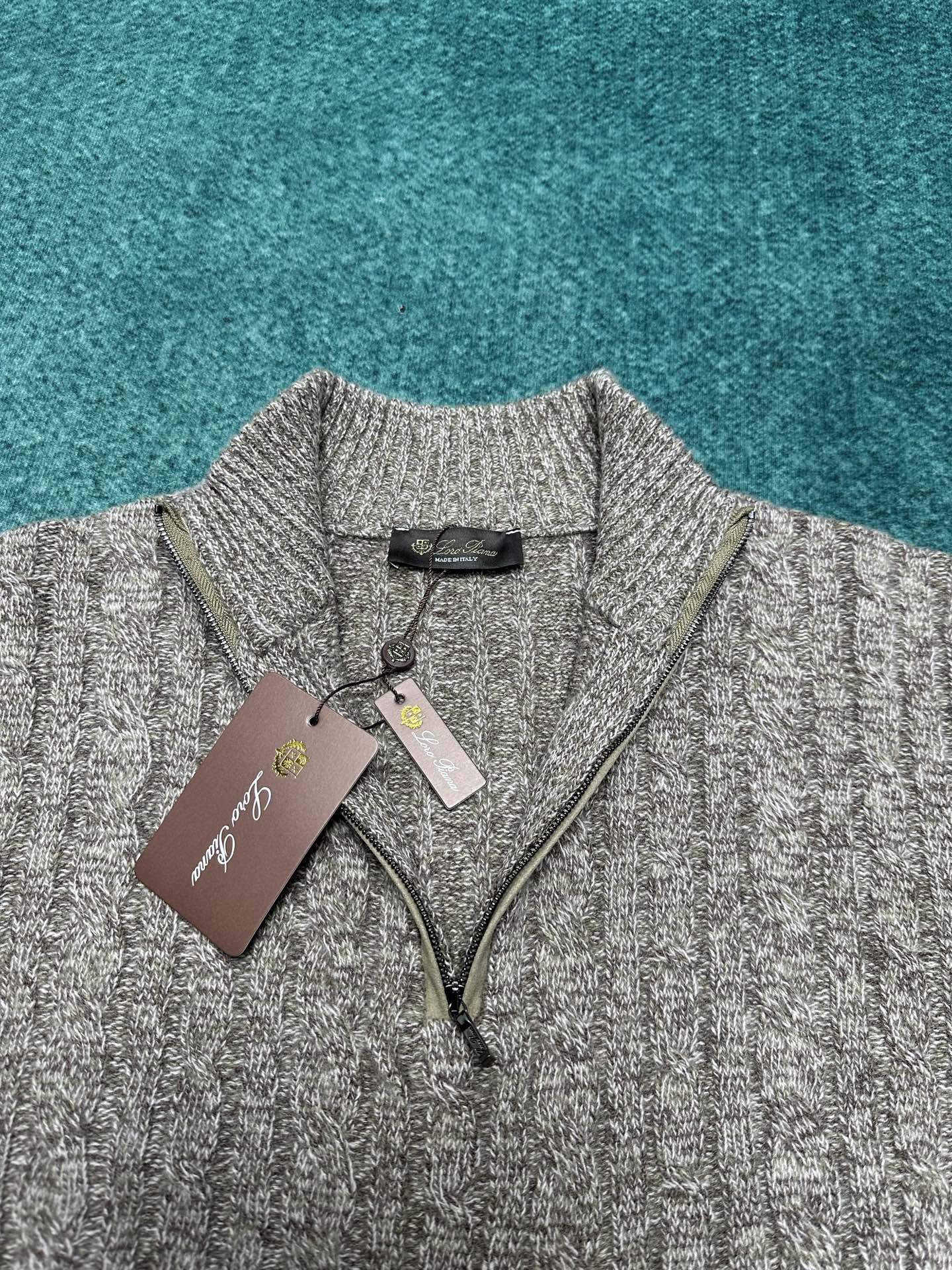 lP🆕 25ss新款拉链纯色长袖羊绒衫 男款 咖色码数：S.M.L.