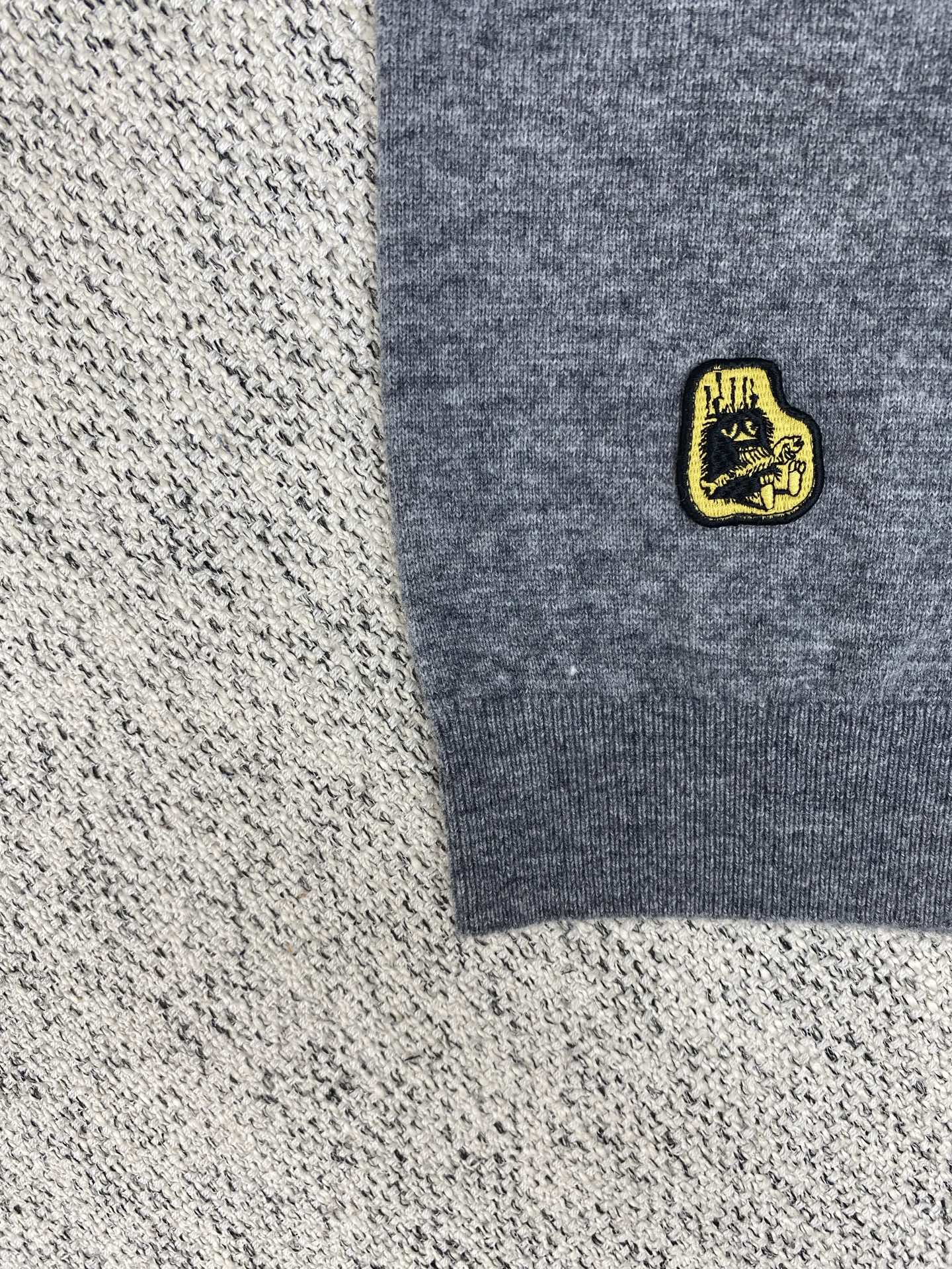 Acne 25ss新款STUDIOS X MOOMIN 牦牛毛开衫 此款圆领开衫为 Acne Studi