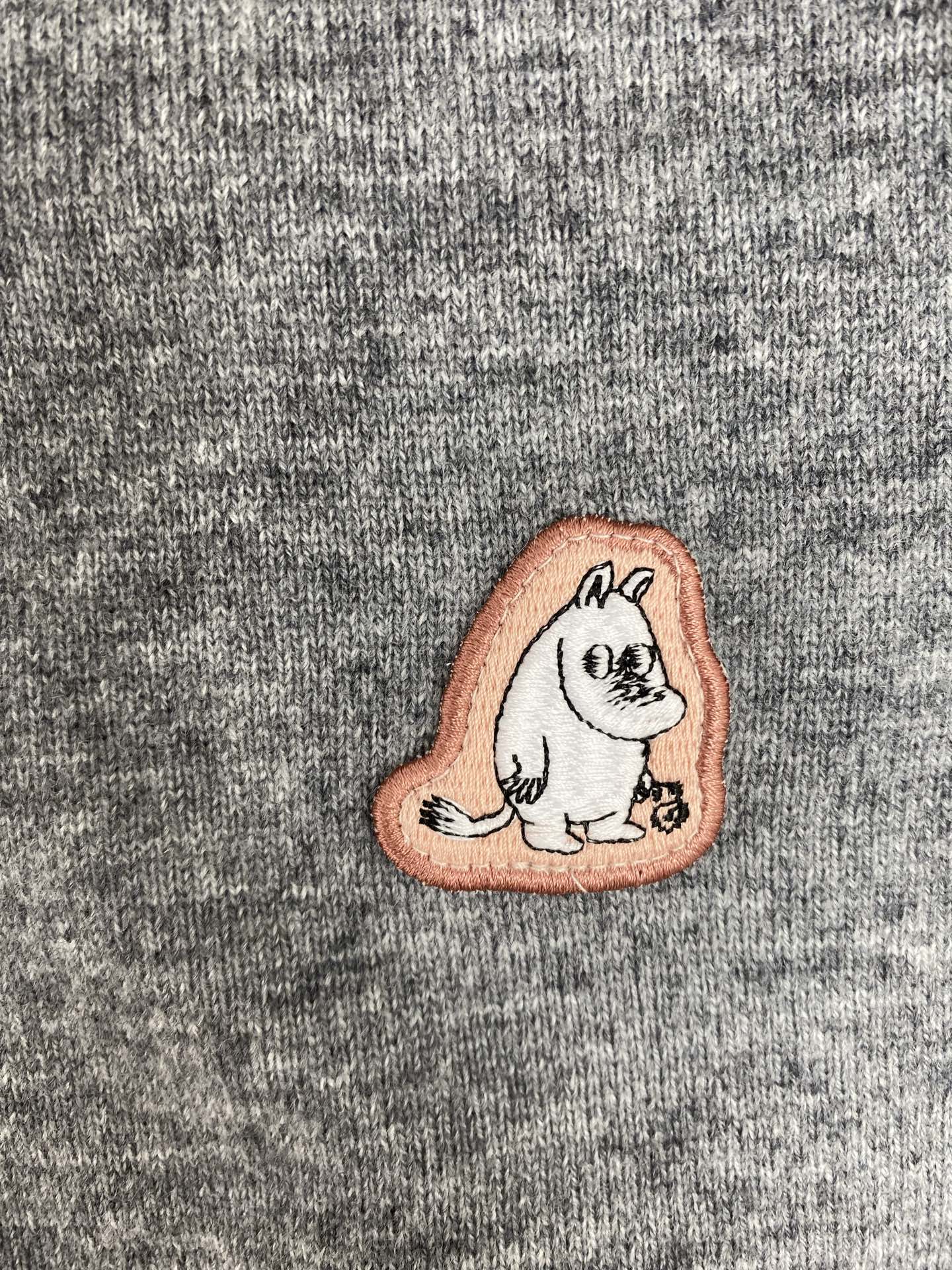 Acne 25ss新款STUDIOS X MOOMIN 牦牛毛开衫 此款圆领开衫为 Acne Studi