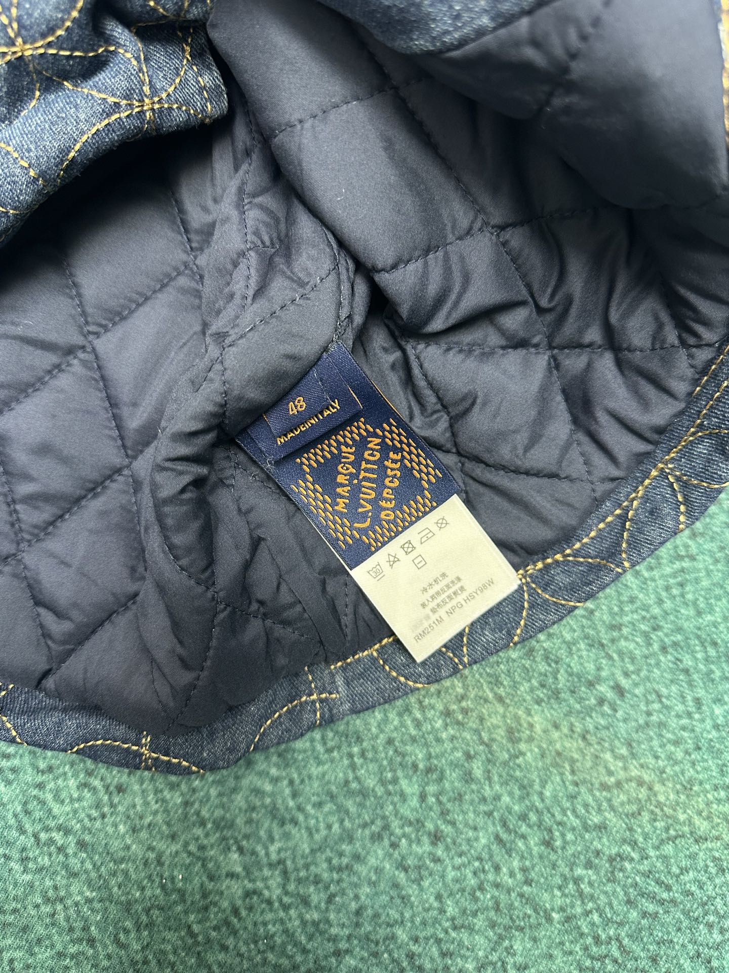 驴家 25ss新款牛仔工装束腰夹克出自 2025 秋冬秀场 Pharrell Williams 与 Ni