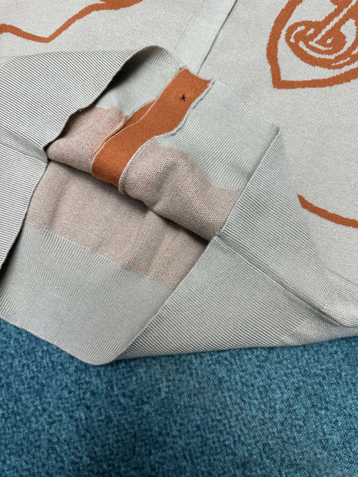 巴宝莉 25ss新款马术骑士徽标单排扣V领休闲长袖针织衫 男女同款 高版本码数：S.M.L.XL.