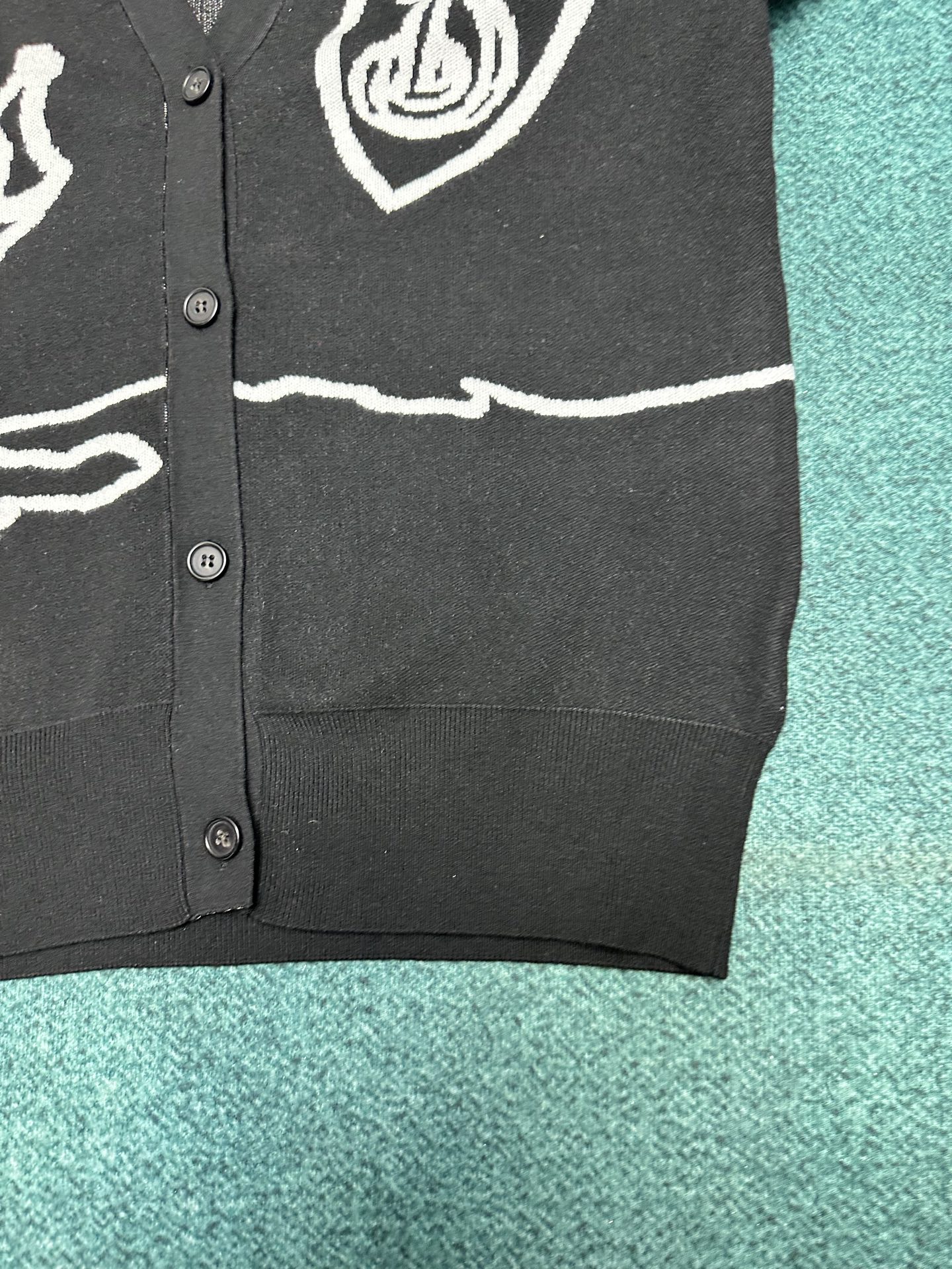 巴宝莉 25ss新款马术骑士徽标单排扣V领休闲长袖针织衫 男女同款 高版本码数：S.M.L.XL.