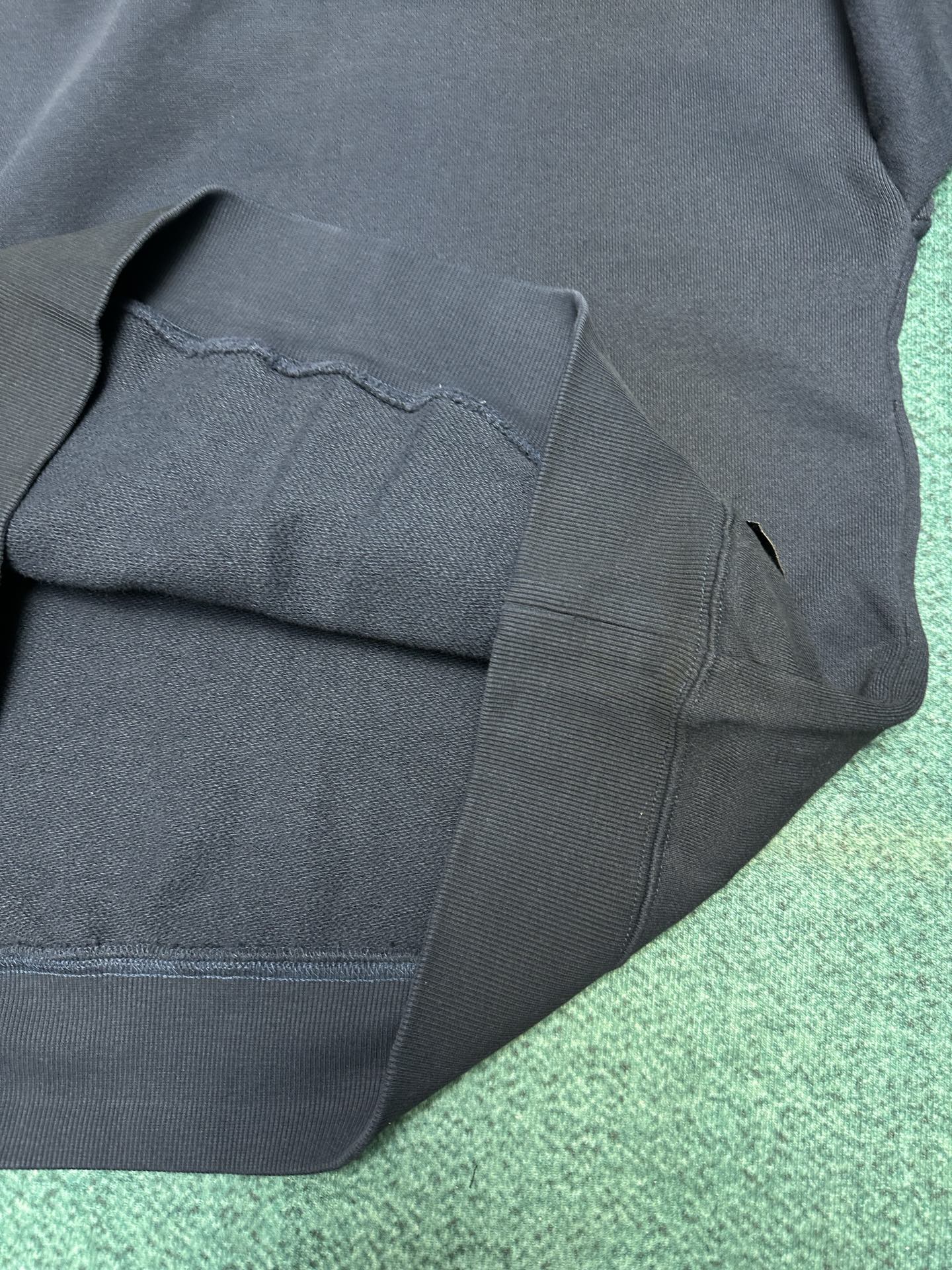 芬迪 25ss新款水洗渐变效果字母Logo徽标长袖卫衣 男款 蓝色码数：XXS.XS.S.M.