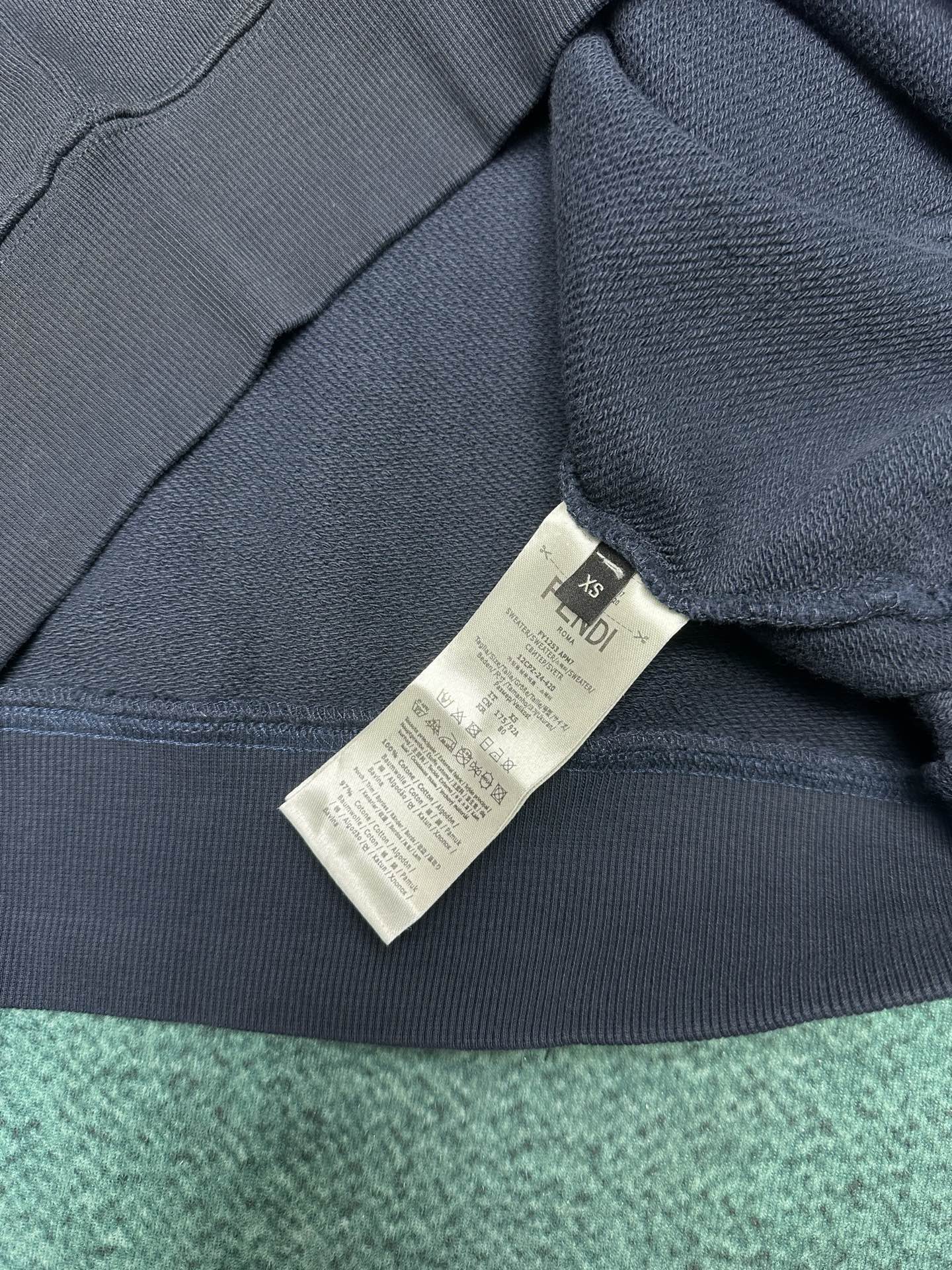 芬迪 25ss新款水洗渐变效果字母Logo徽标长袖卫衣 男款 蓝色码数：XXS.XS.S.M.