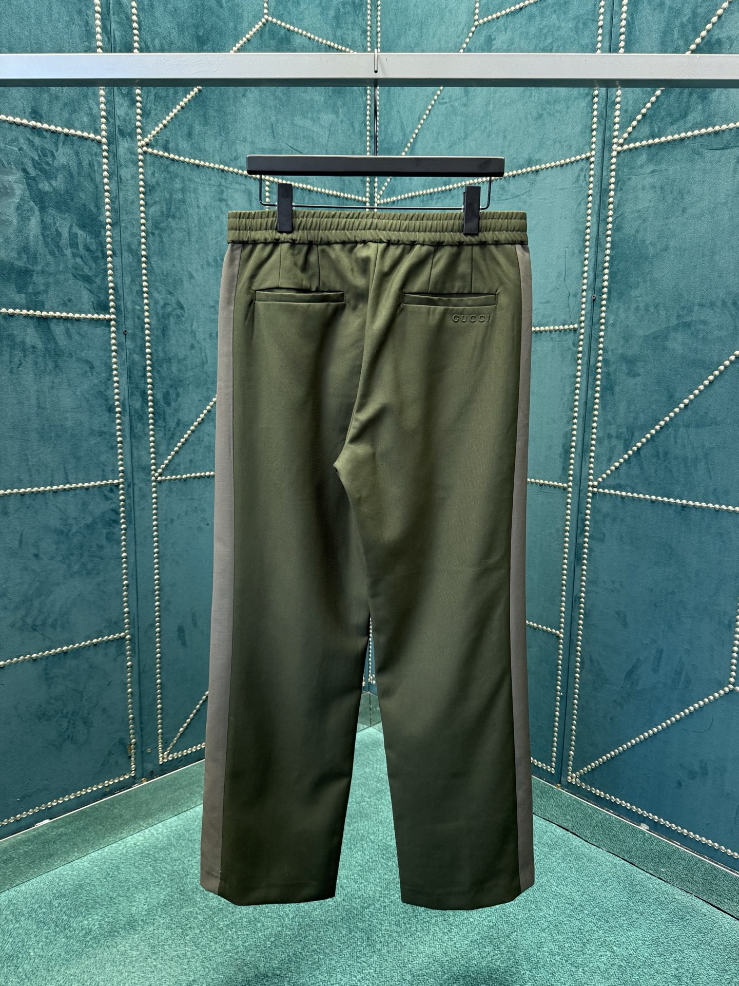 NO:523910,G home spliced ​​contrasting sports casual pants, side splicing khaki, high version size S.M.L.XL., gucci, alexander wang19860909G家拼接撞色运动休闲裤,侧面拼接卡其 高版本 码数S.M.L.XL.,,gucci,alexander wang,Men's clothing
