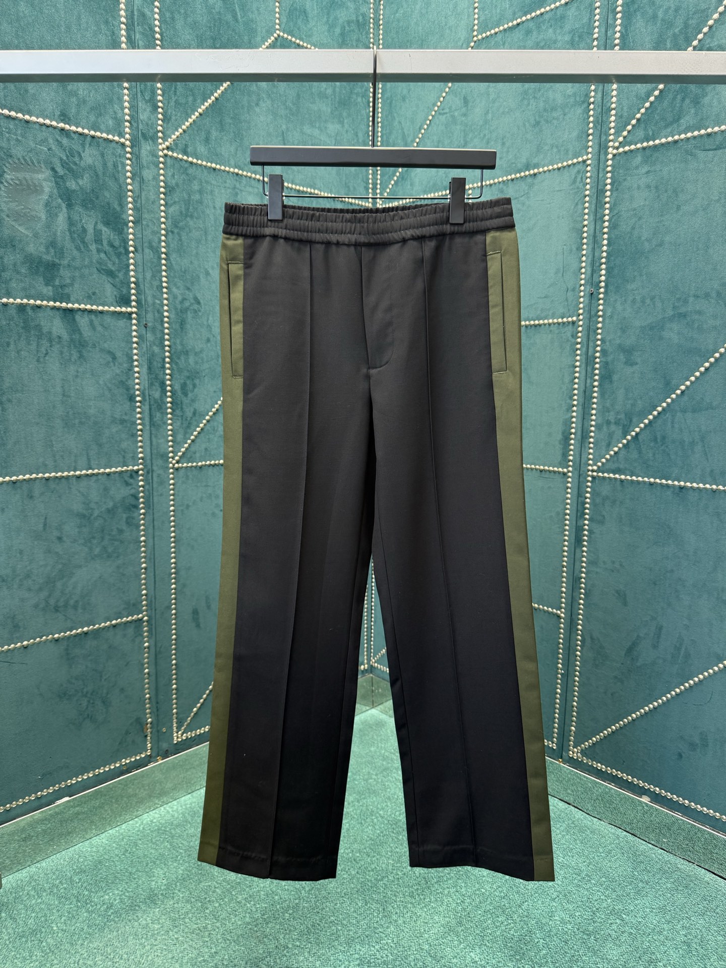 NO:523912,G home spliced ​​contrasting sports casual pants, side splicing green, high version, S.M.L.XL., gucci, alexander wang19860909G家拼接撞色运动休闲裤,侧面拼接绿色 高版本 码数S.M.L.XL.,,gucci,alexander wang,Men's clothing