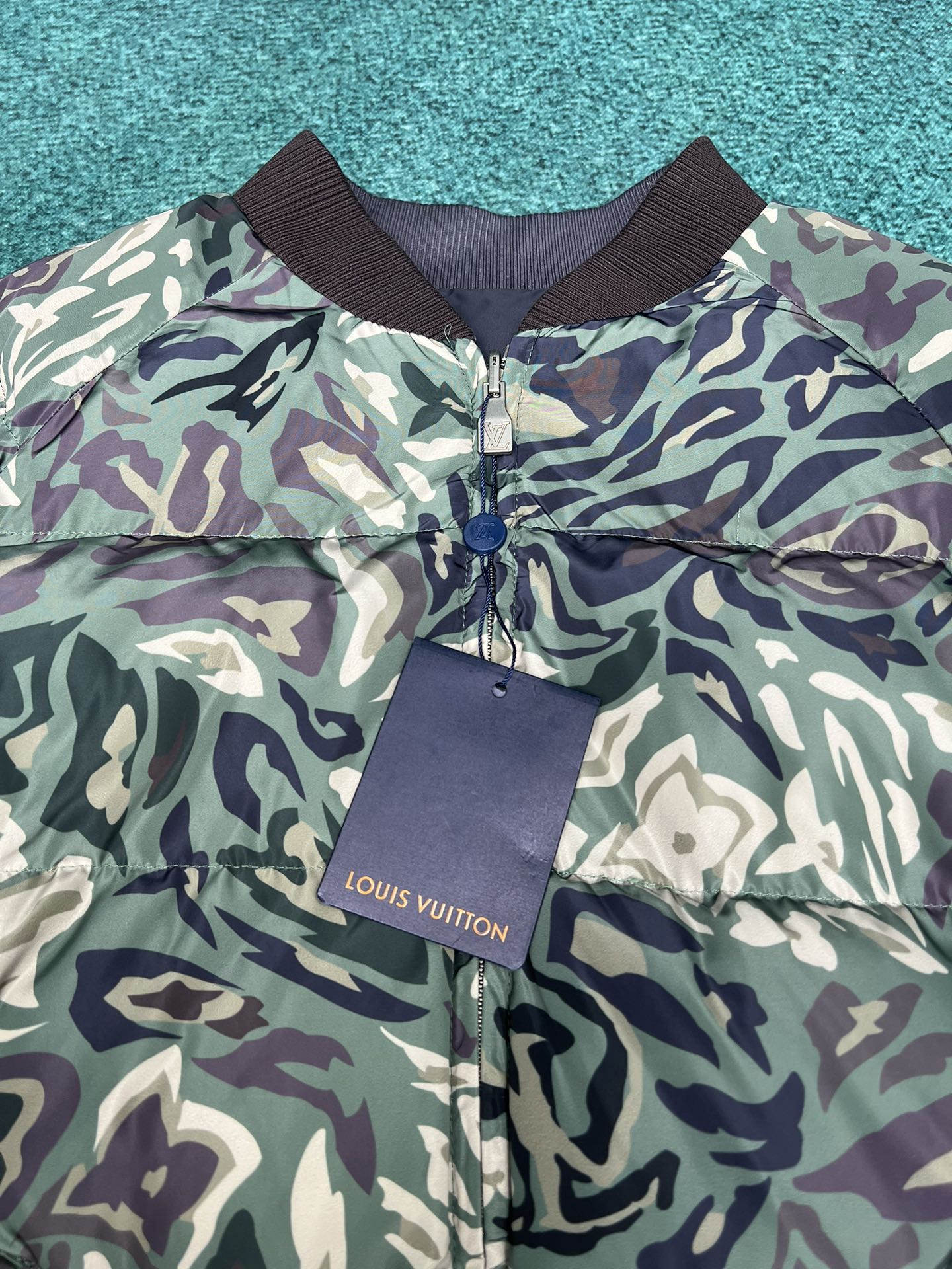 NO:523896,Details, alexander wang19860909细节图,,alexander wang,Men's clothing