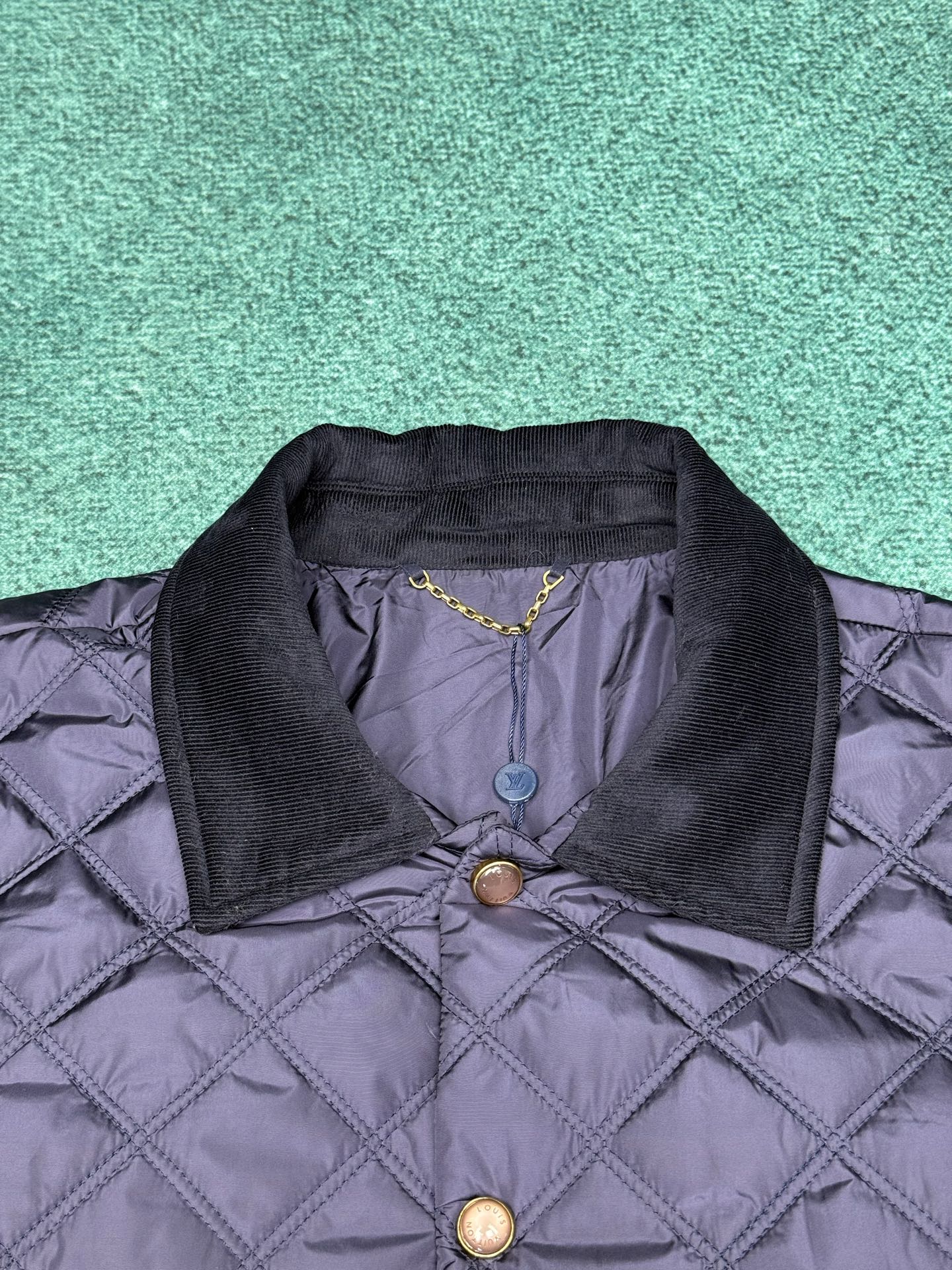 驴家 25ss新款本绗缝夹克 饰有经典纽扣 下摆有口袋 高版本 码数：S.M.L.XL.