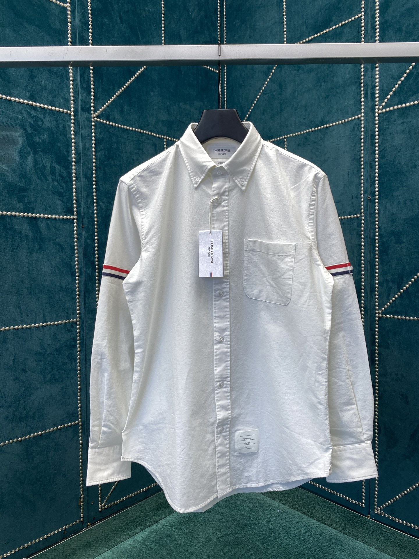 NO:527076,TB25ss new webbing shirt with sleeves decorated with two-color webbing version. Size 1.2.3.4.,,shirts,alexander wang19860909TB25ss新款织带衬衫 袖子饰以双色织带高版本 码数1.2.3.4.,,shirts,alexander wang,Men's clothing