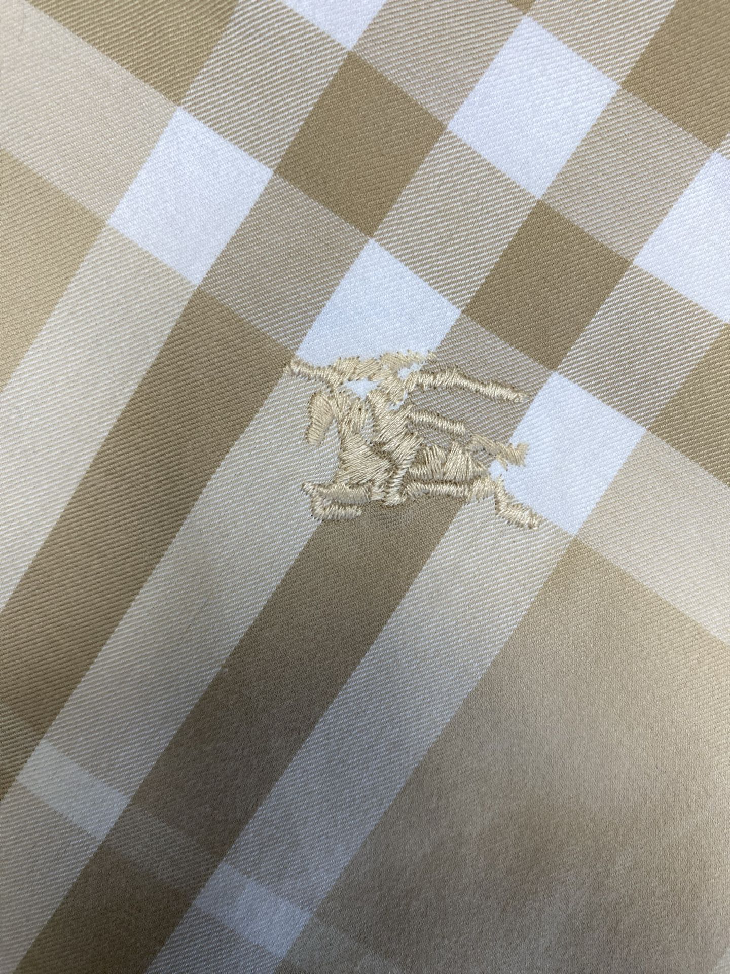 巴宝莉 25ss新款条纹刺绣 饰有经典骑士刺绣 高版本码数：S.M.L.XL.XXL.