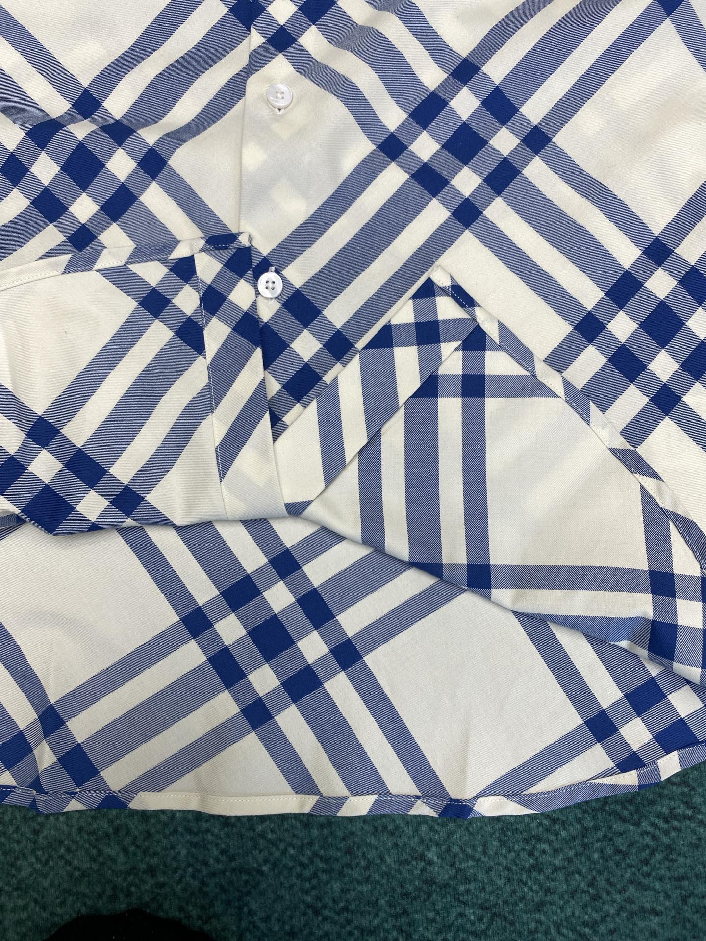 巴宝莉 新款经典条纹拼接撞色长袖衬衫 高版本码数：S.M.L.XL.XXL.