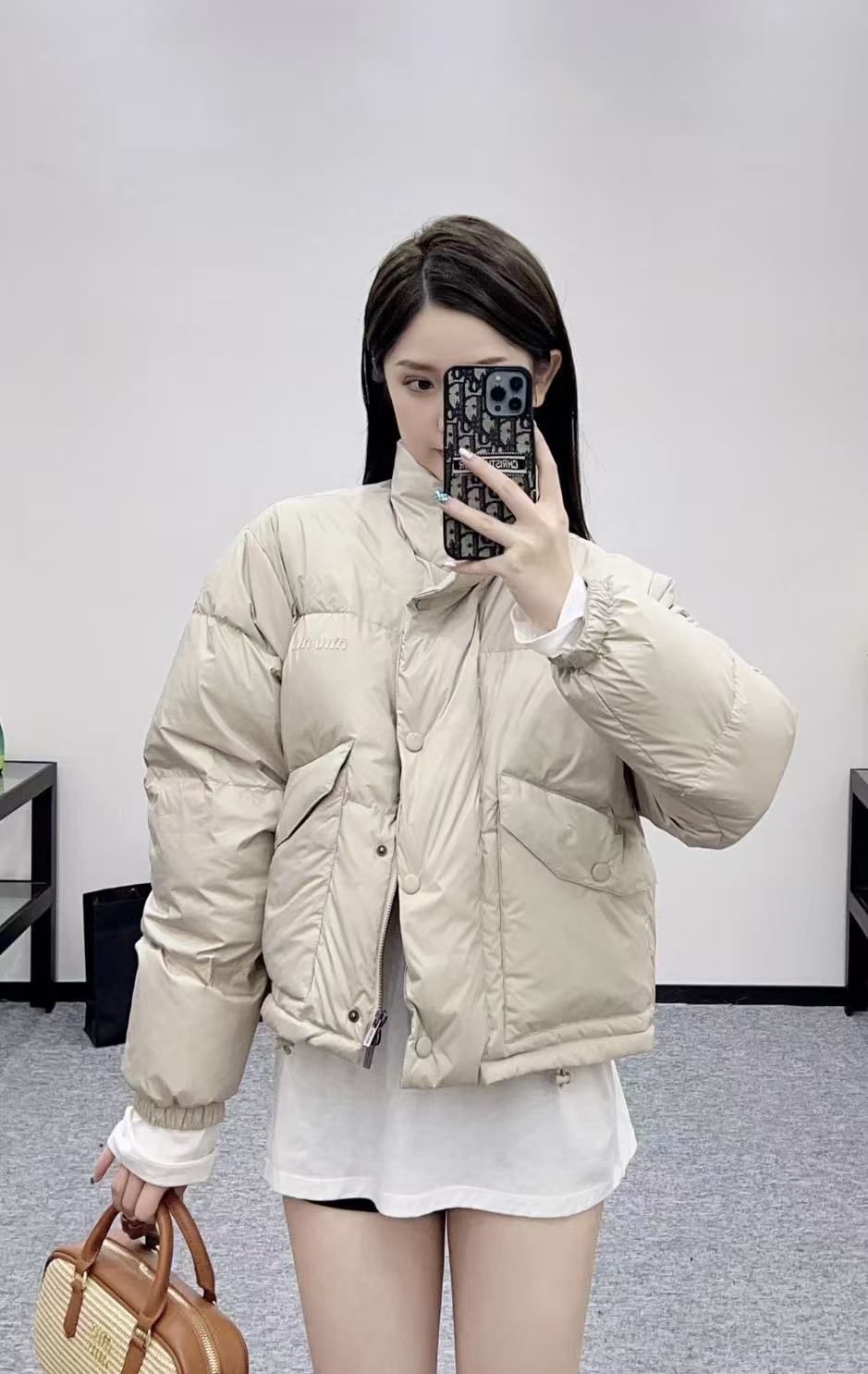 羽绒 模特图