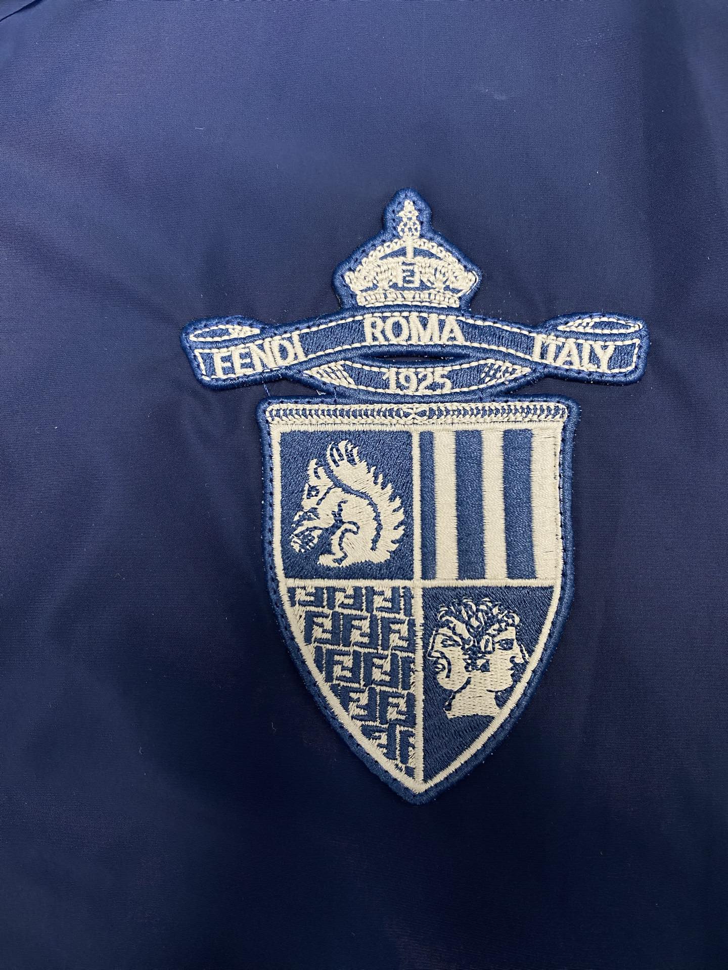 芬迪 25ss新款纯色拉链连帽长袖夹克外套 男款 蓝色 高版本 码数：46.48.50.52.54.