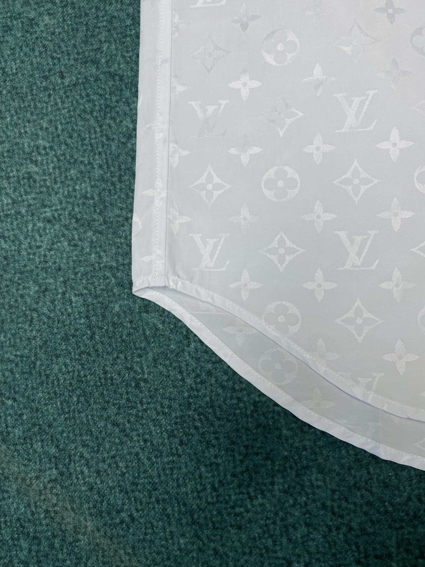 驴家 25ss新款满印白色衬衫 高版本 码数：S.M.L.XL.