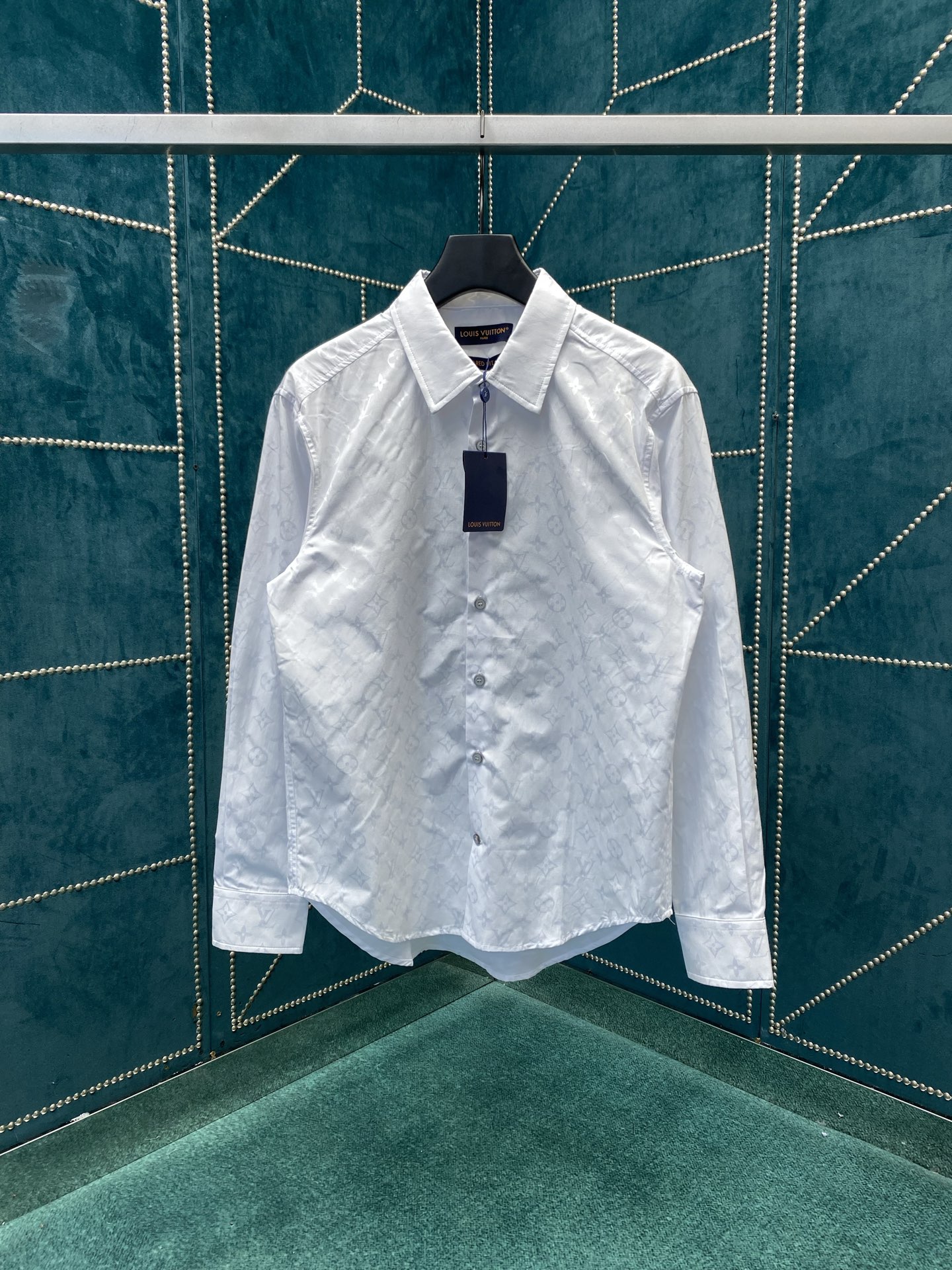 NO:571433,Lujia 25ss new all-over printed white shirt high version size S.M.L.XL.,,louis vuitton,louis vuitton,shirts,alexander wang19860909驴家25ss新款满印白色衬衫 高版本 码数S.M.L.XL.,,louis vuitton,louis vuitton,shirts,alexander wang,Men's clothing