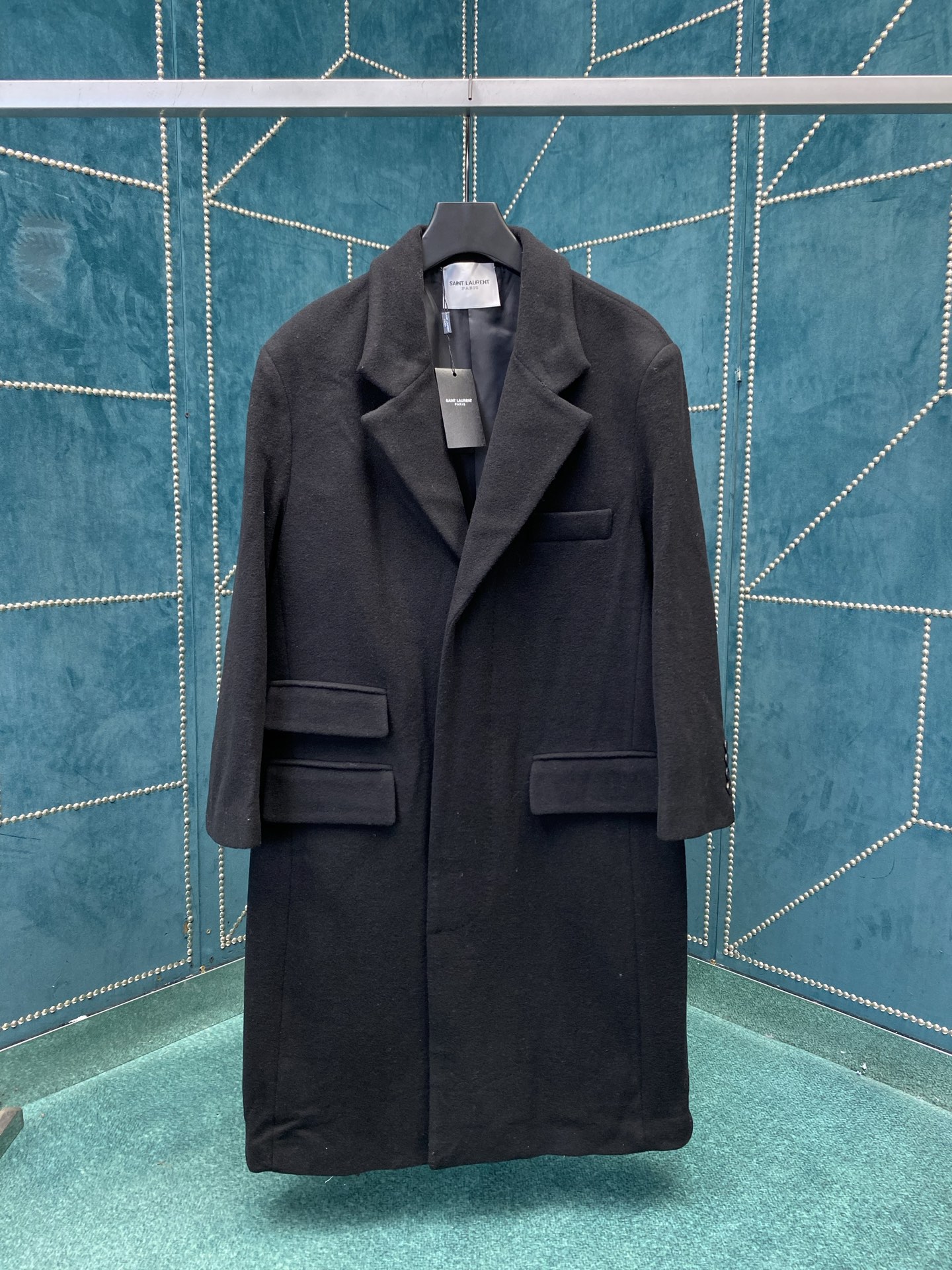 NO:571434,Saint Laurent 25ss new long windbreaker jacket with same color buttons sewn on the cuffs, size S.M.,,saint laurent,jackets & coats,alexander wang19860909圣罗兰25ss新款长风衣外套 袖口处缝有同色饰扣 码数S.M.,,saint laurent,jackets & coats,alexander wang,Men's clothing