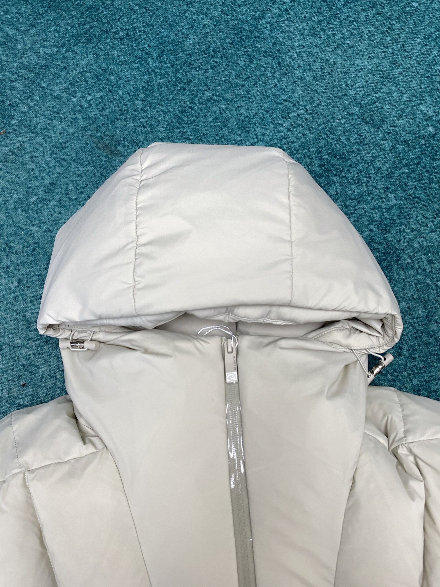 羽绒 蒙口 25ss新款 Fusain 纯色短款宽松拉链连帽长袖羽绒服 男款 码数：1.2.3.4.5.