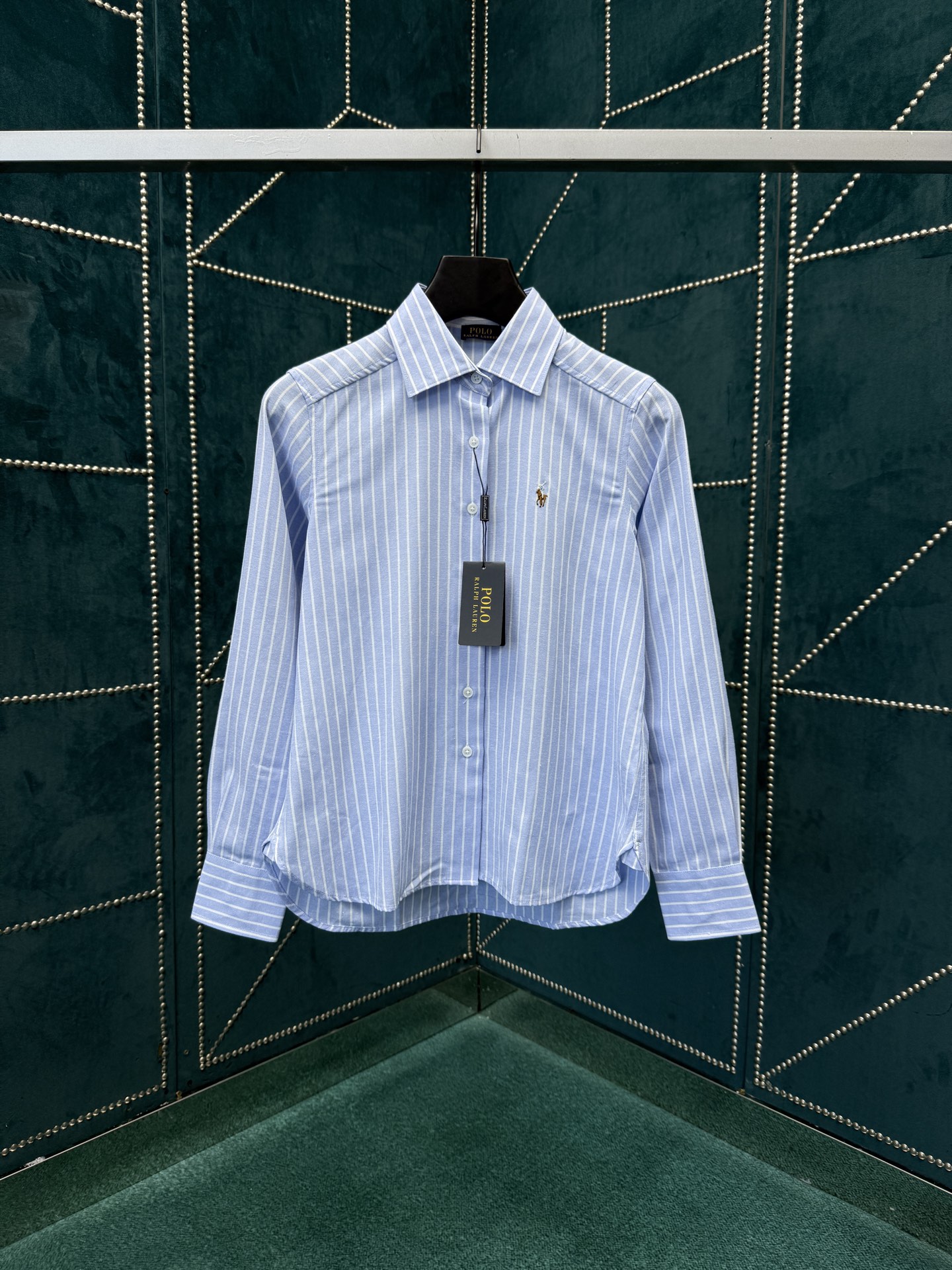 NO:568108,Polo 25ss new vertical striped logo lapel long-sleeved shirt men's blue high version size S.M.L.XL.,,shirts,alexander wang19860909Polo 25ss新款竖条纹Logo翻领长袖衬衫 男款 蓝色 高版本 码数S.M.L.XL.,,shirts,alexander wang,Men's clothing