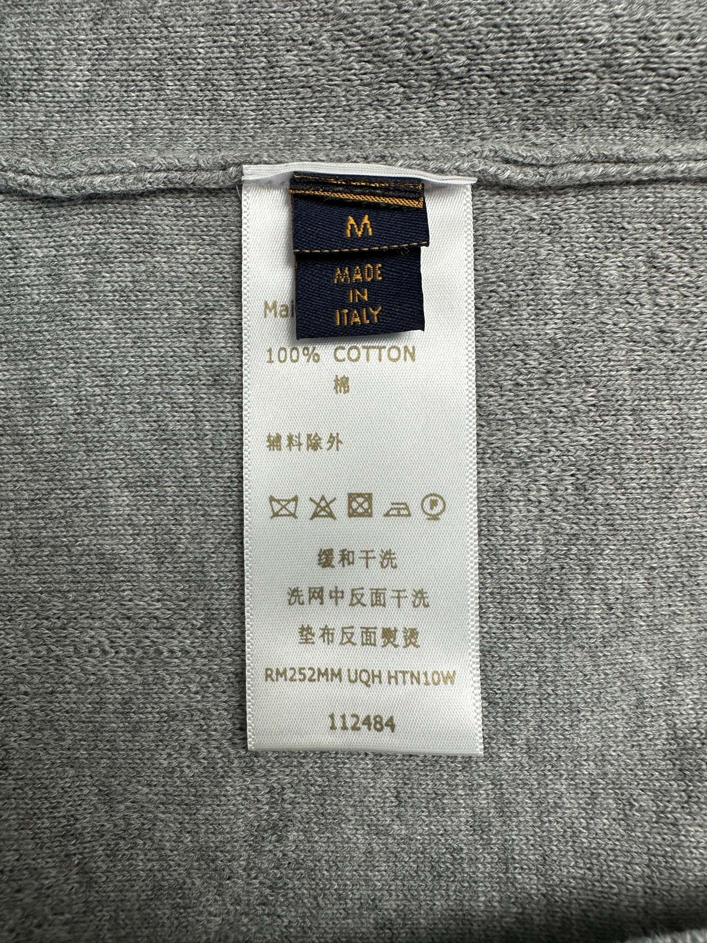 💰315 驴家       25ss新款春夏系列 纯色Logo印花圆领针织长袖卫衣 高版本 男款
码数：S.M.L.XL.