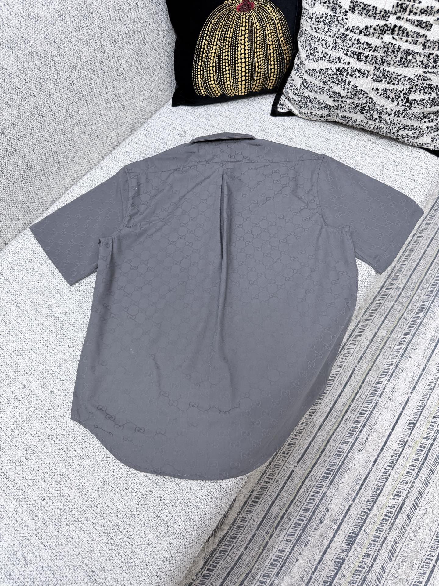 구찌 남성 반팔 131769 Gucci T Shirt 썸네일 이미지
