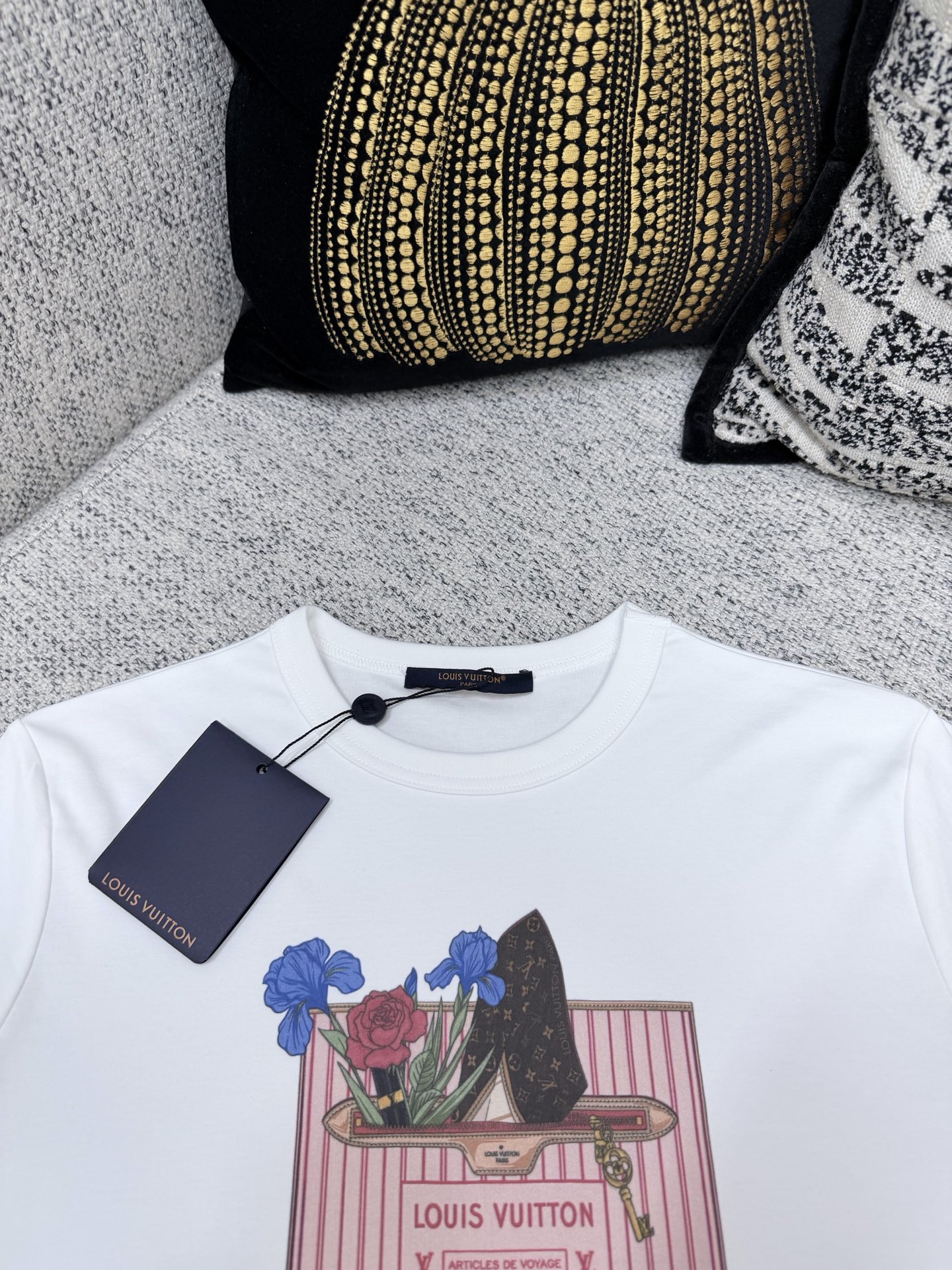 루이비통 여성 반팔 131771 Louis Vuitton T Shirt 썸네일 이미지