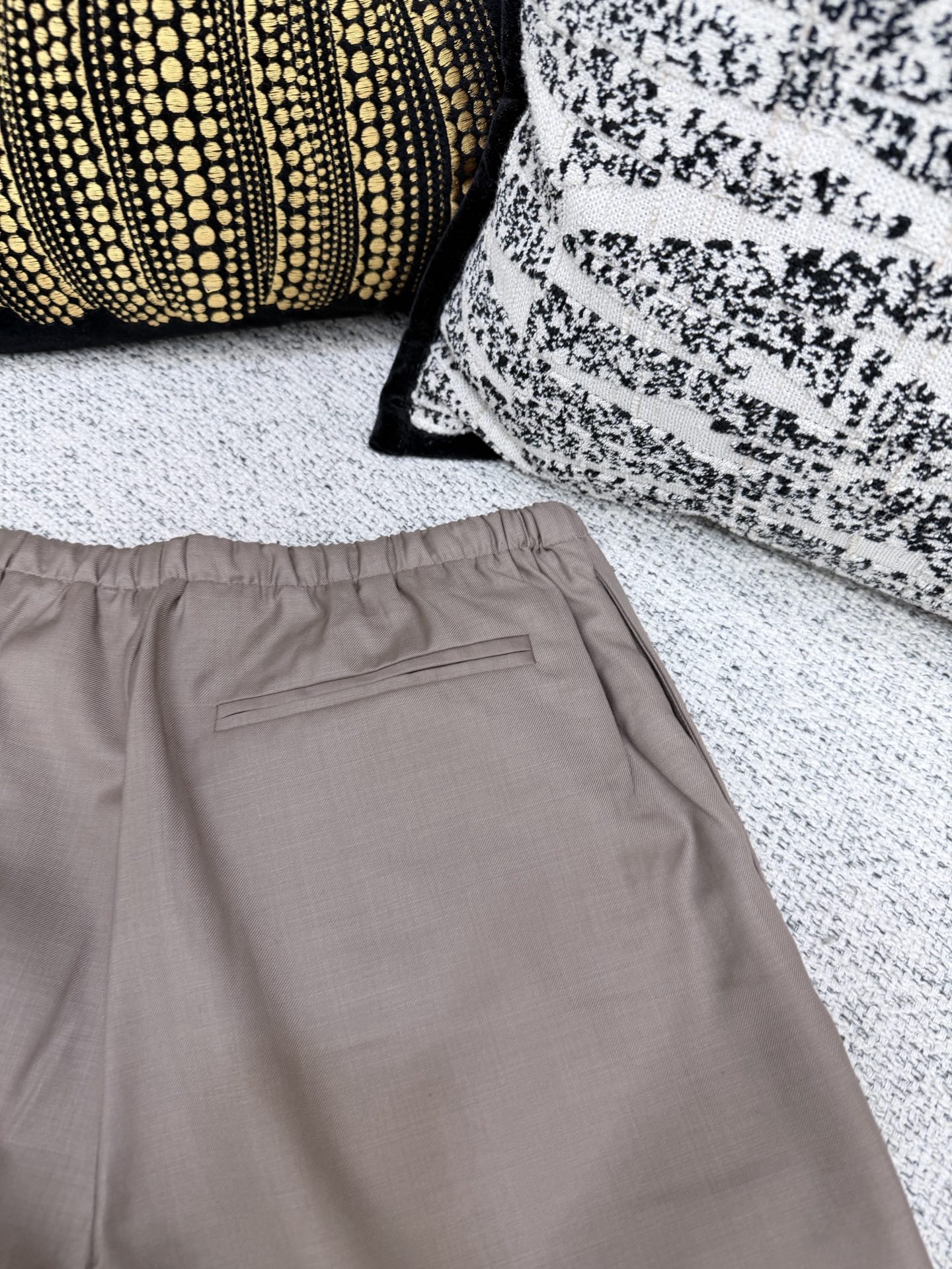 더로우 26SS 남성 바지 131774 The Row Pants 썸네일 이미지