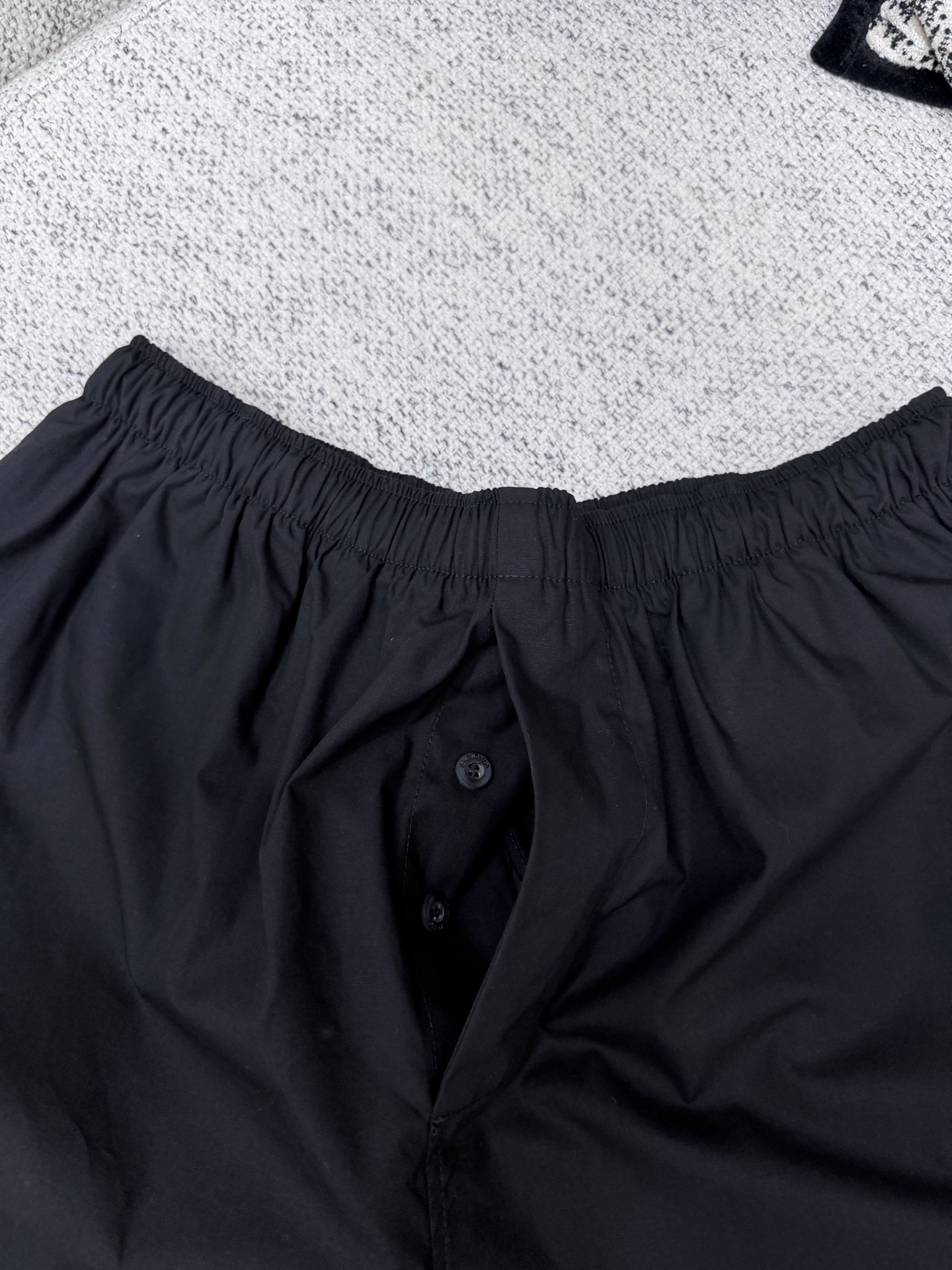 발렌시아가 26SS 남성 반바지 131764 Balenciaga Shorts 썸네일 이미지