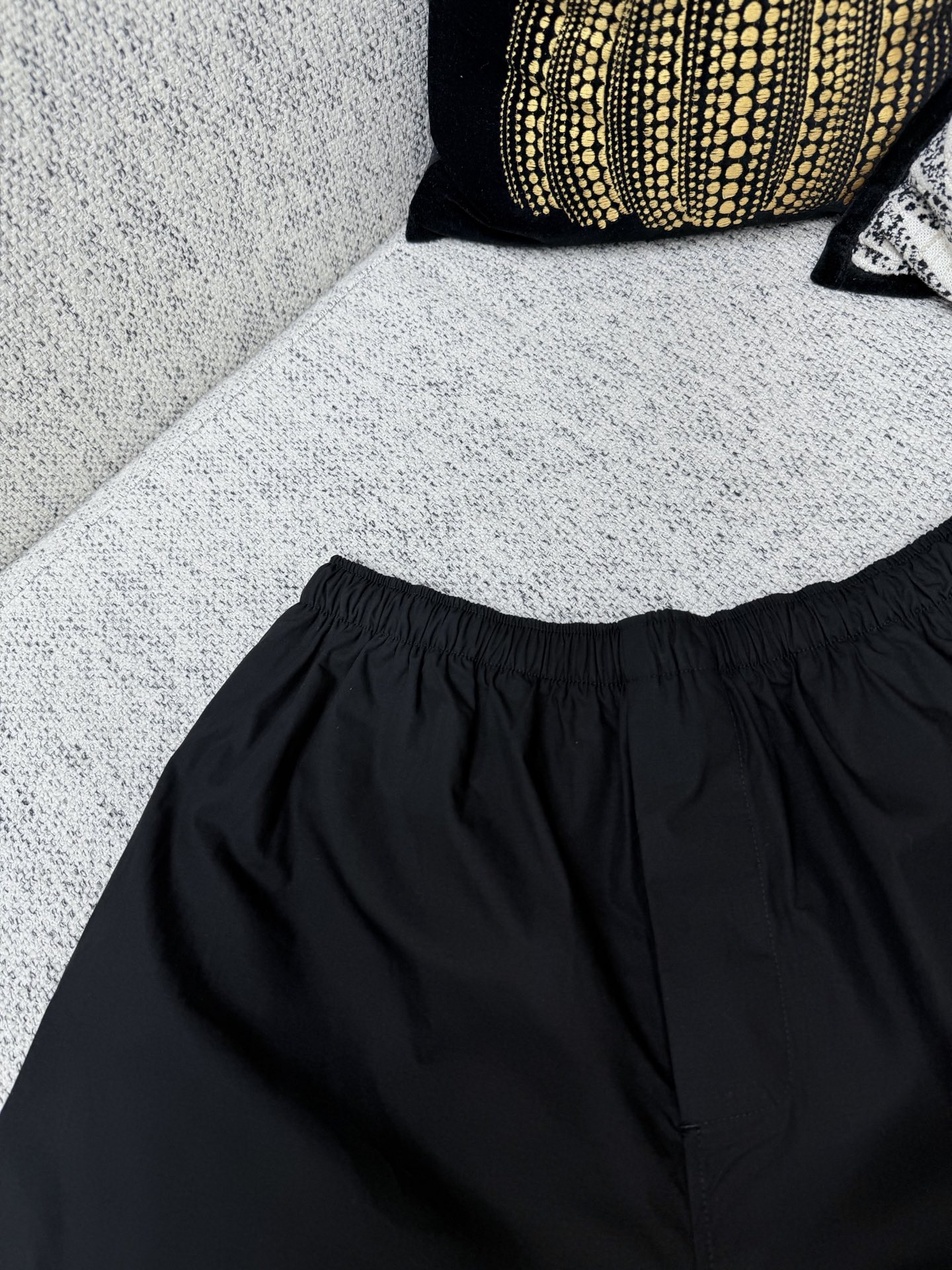 발렌시아가 26SS 남성 반바지 131764 Balenciaga Shorts 썸네일 이미지