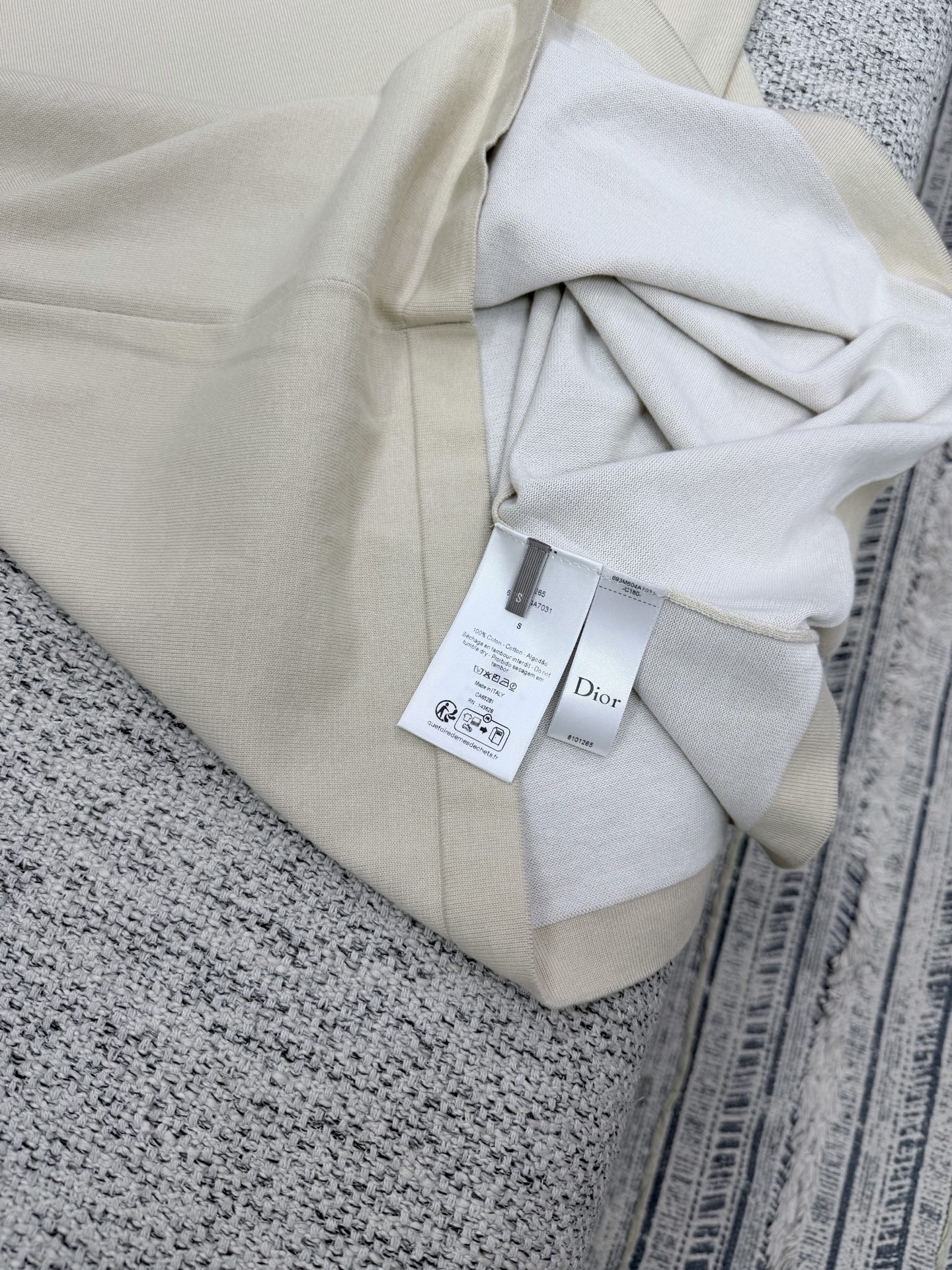 디올 26SS 남성 반팔 131748 Dior T Shirt 썸네일 이미지
