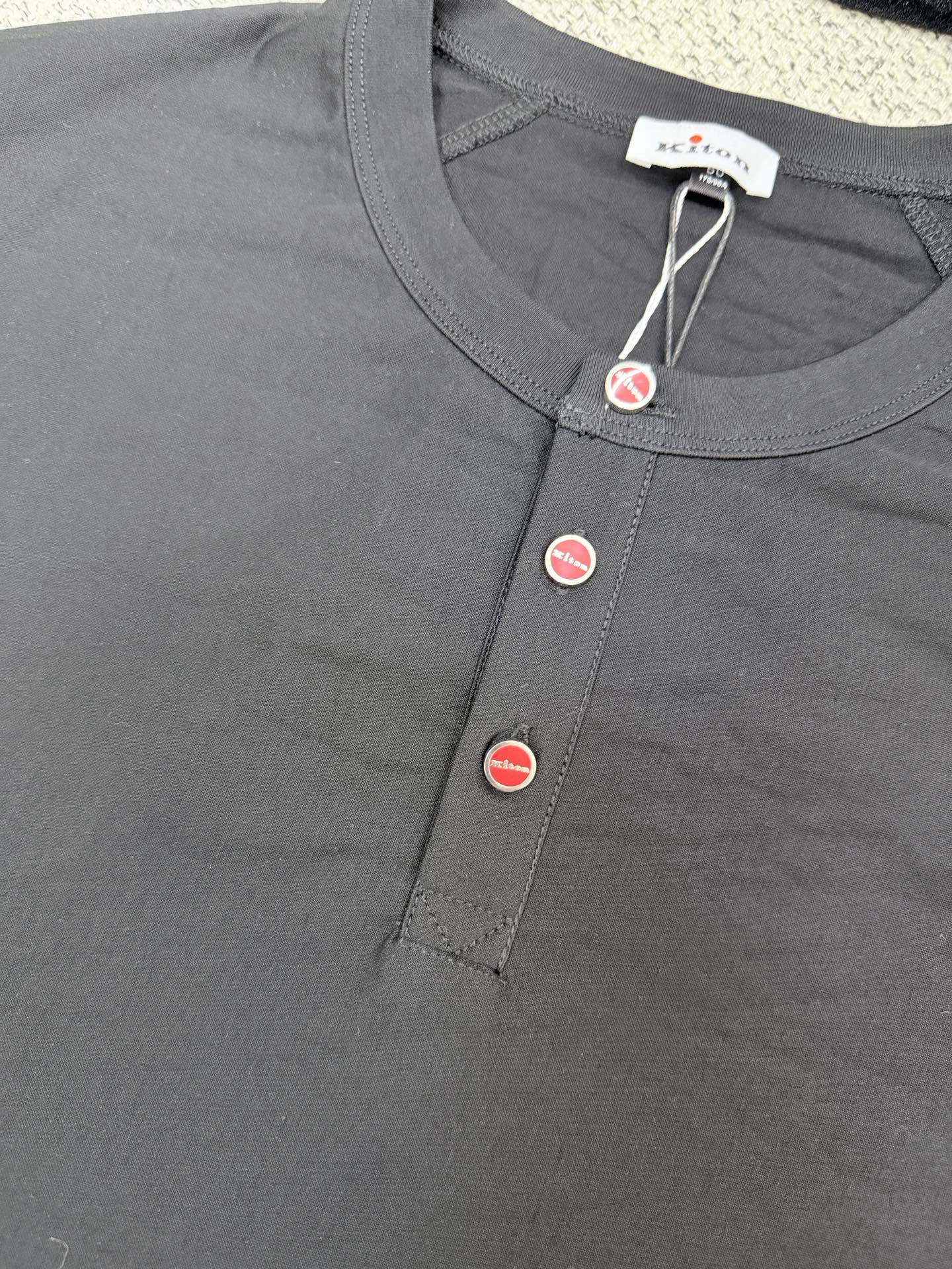 키톤 26SS 남성 반팔 131739 Kiton T Shirt 썸네일 이미지