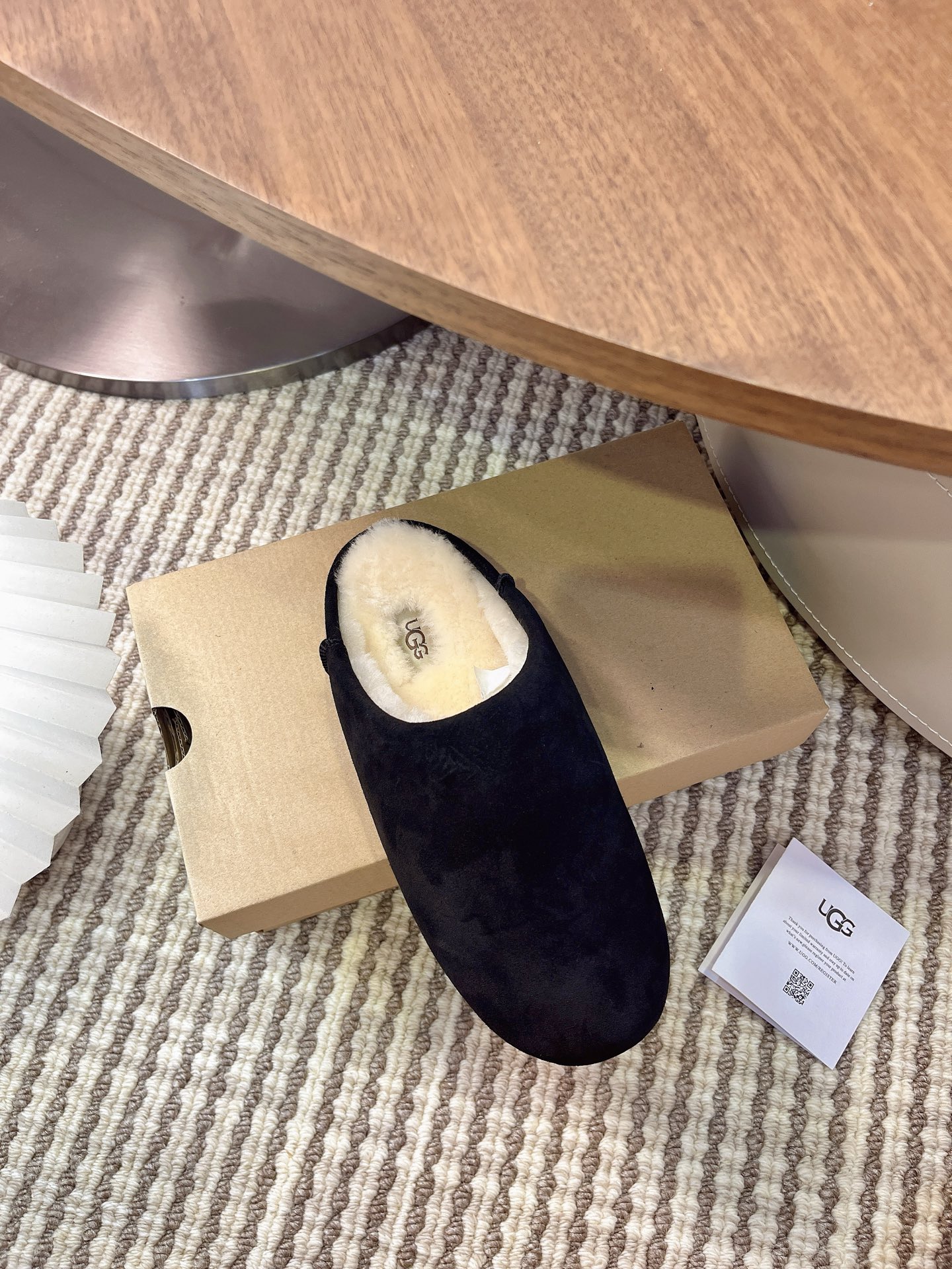 UGG秋季新款女士浅口休闲鞋 轻薄一脚蹬懒人鞋 包头鞋 小土豆鞋 各路网红明星同款上脚非常好看，舒适百搭