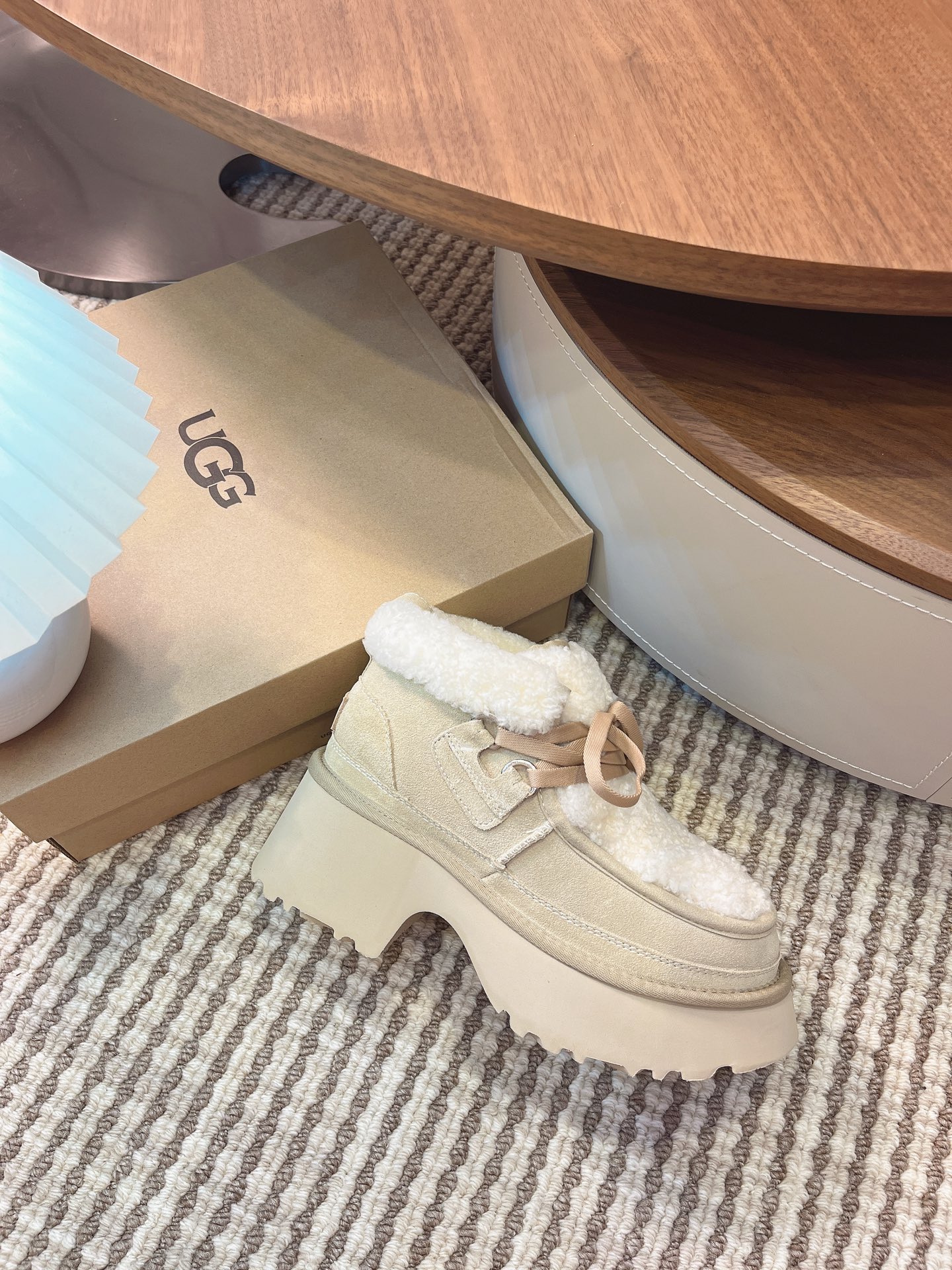 UGG秋冬新款 厚底坡跟人鱼系带靴ugg泰迪卷毛 毛毛鞋软软糯糯 百搭时尚新款 小仙女冬天的必备品 上脚