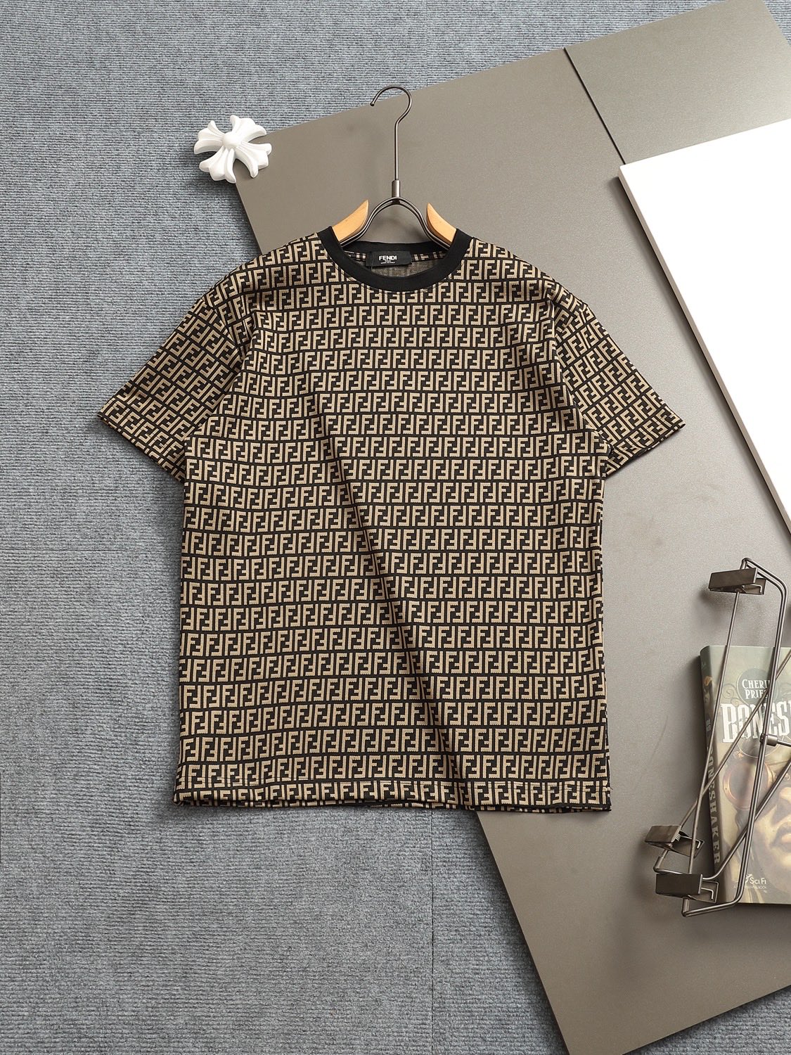 Fendi camiseta de corte ligeramente holgado XS-L, nueva edición exclusiva, la más nueva y de máxima calidad d…
