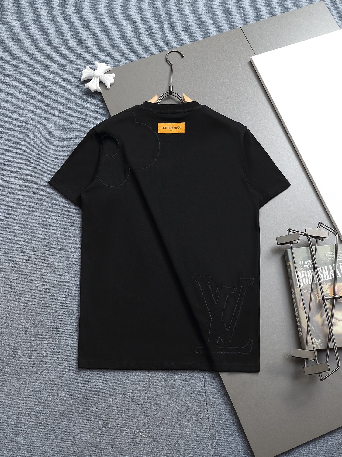 Louis Vuitton 1V 短袖T恤服装,lv,包,男,女 2