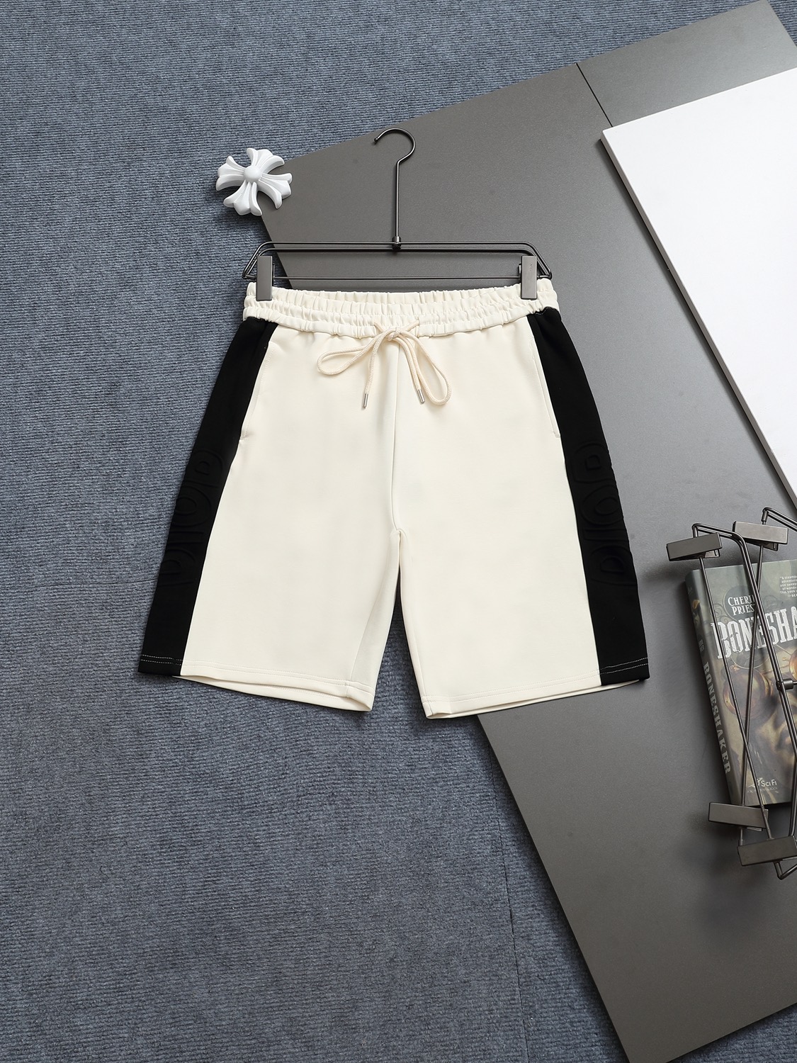 Dior  迪奥25ss专柜同款毛圈短裤🔥情侣款～采用棉质毛圈面...