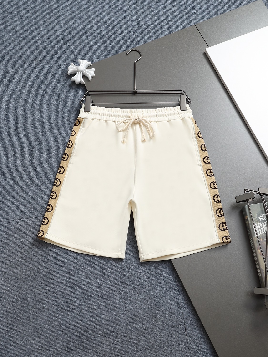 GUGUCCI   古驰25ss专柜同款毛圈短裤🔥情侣款～采用棉质毛...