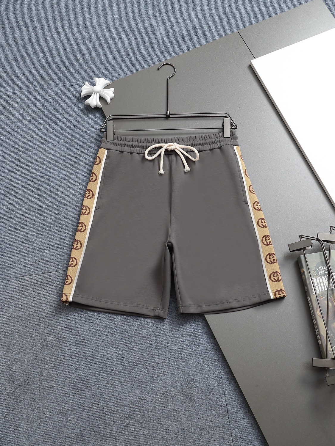 GUCCI   古驰25ss专柜同款毛圈短裤🔥情侣款～采用棉质毛圈...